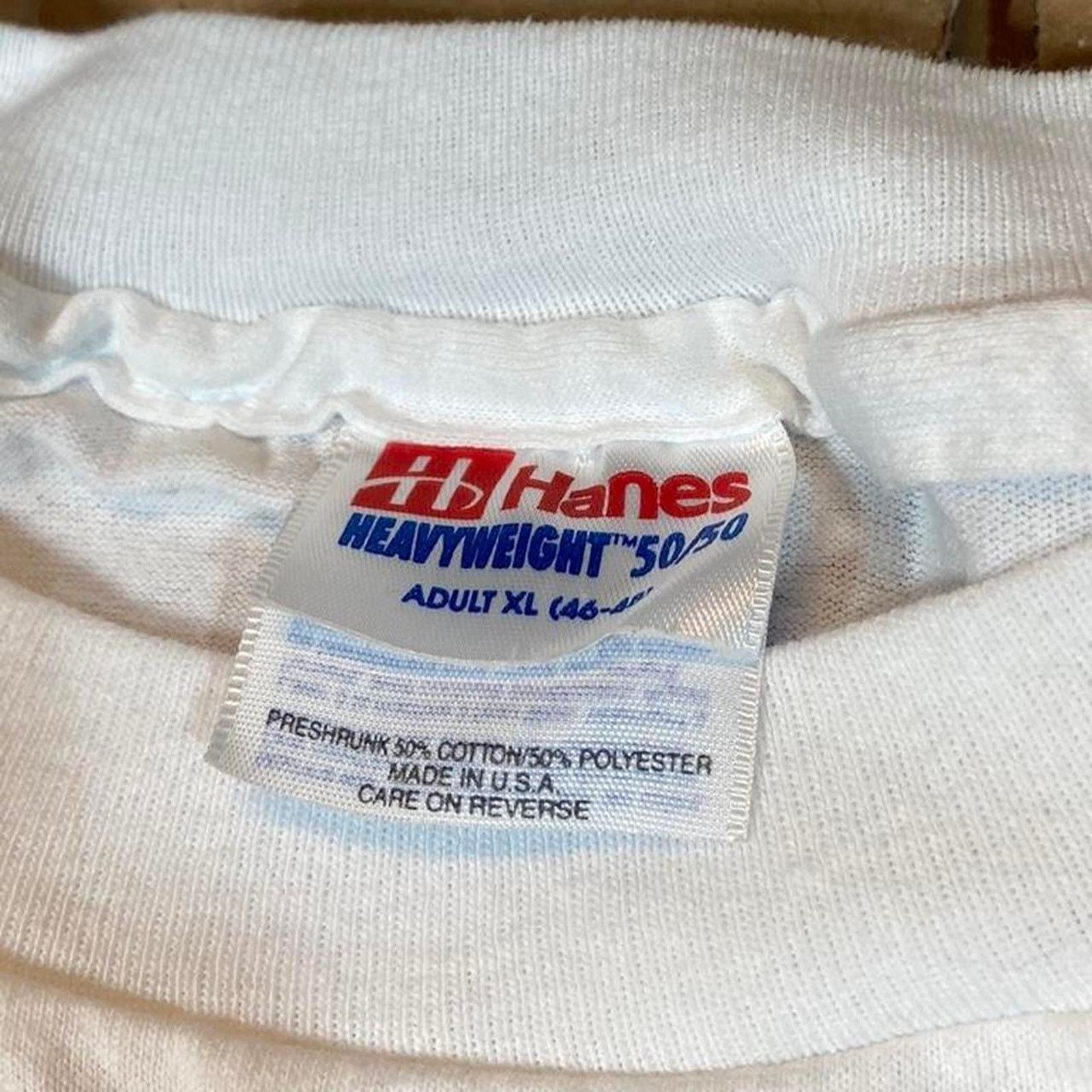 Hanes 90s pick 3 is ez tee shirt Size US XL / EU 56 / 4 - 3 Thumbnail
