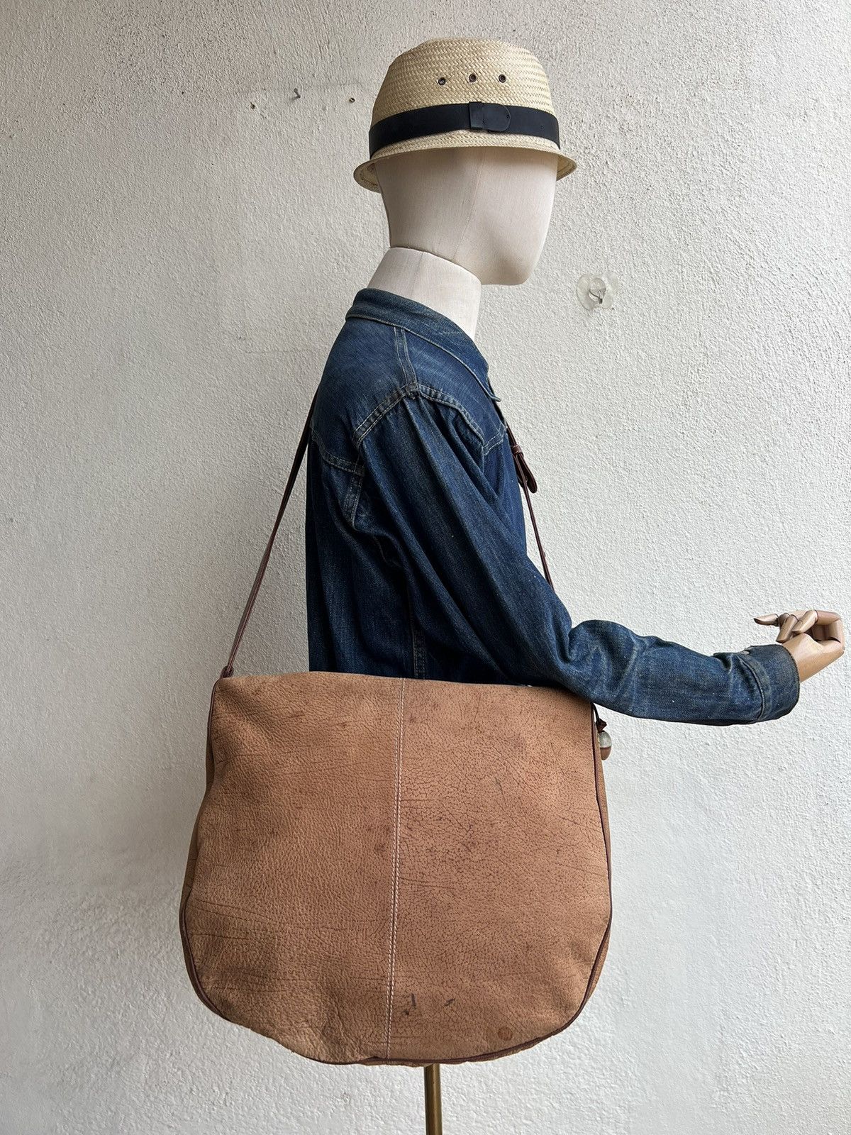 Leather Vintage LLADRO Stains Patina Huge Leather Bag Size ONE SIZE - 1 Thumbnail