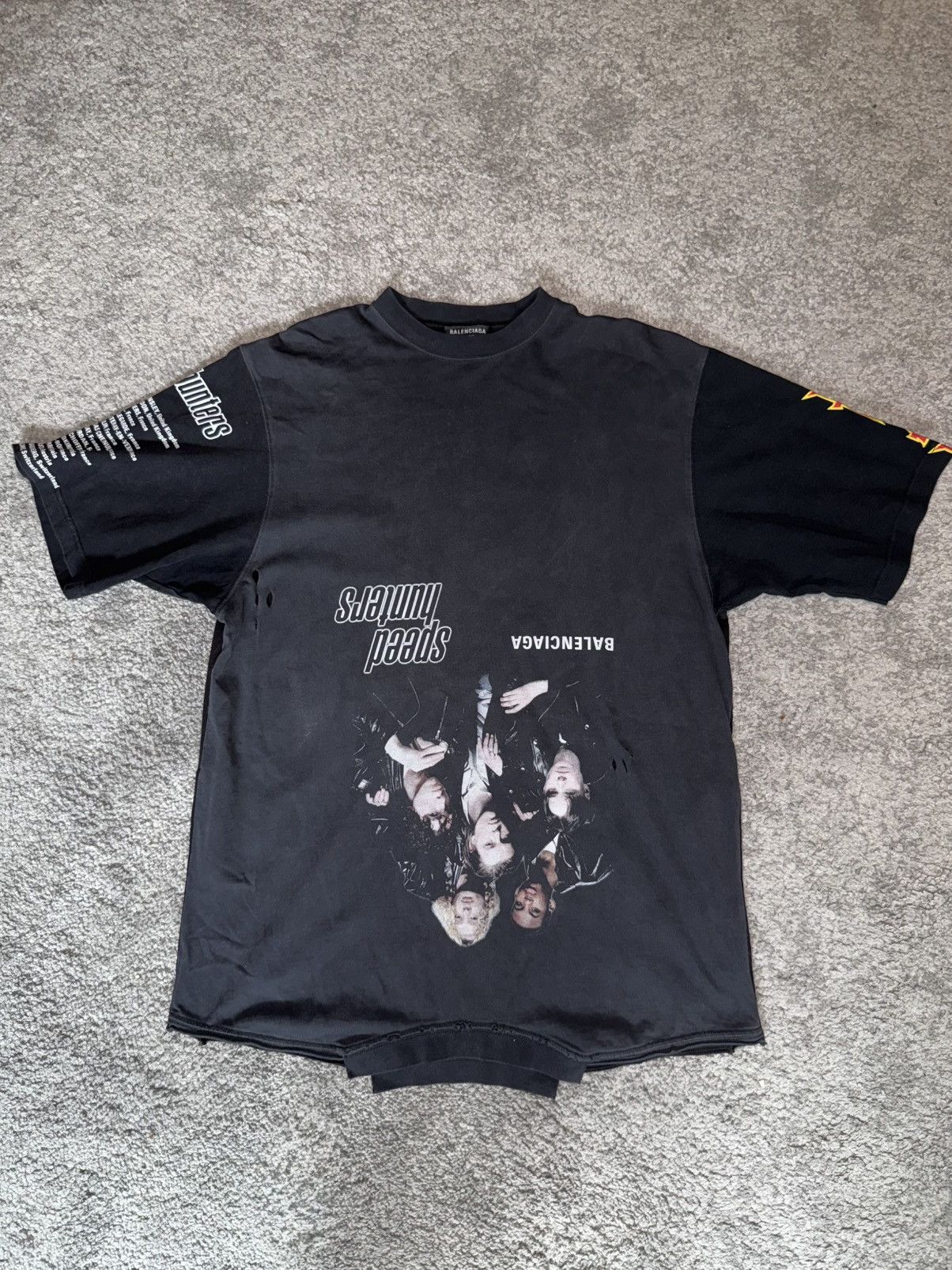 【BALENCIAGA】UPSIDE DOWN Tシャツ OVERSIZED ダメージ加工 バレンシアガ 22ss 698811-TMVC9 UPSIDE DOWN ダメージ加工