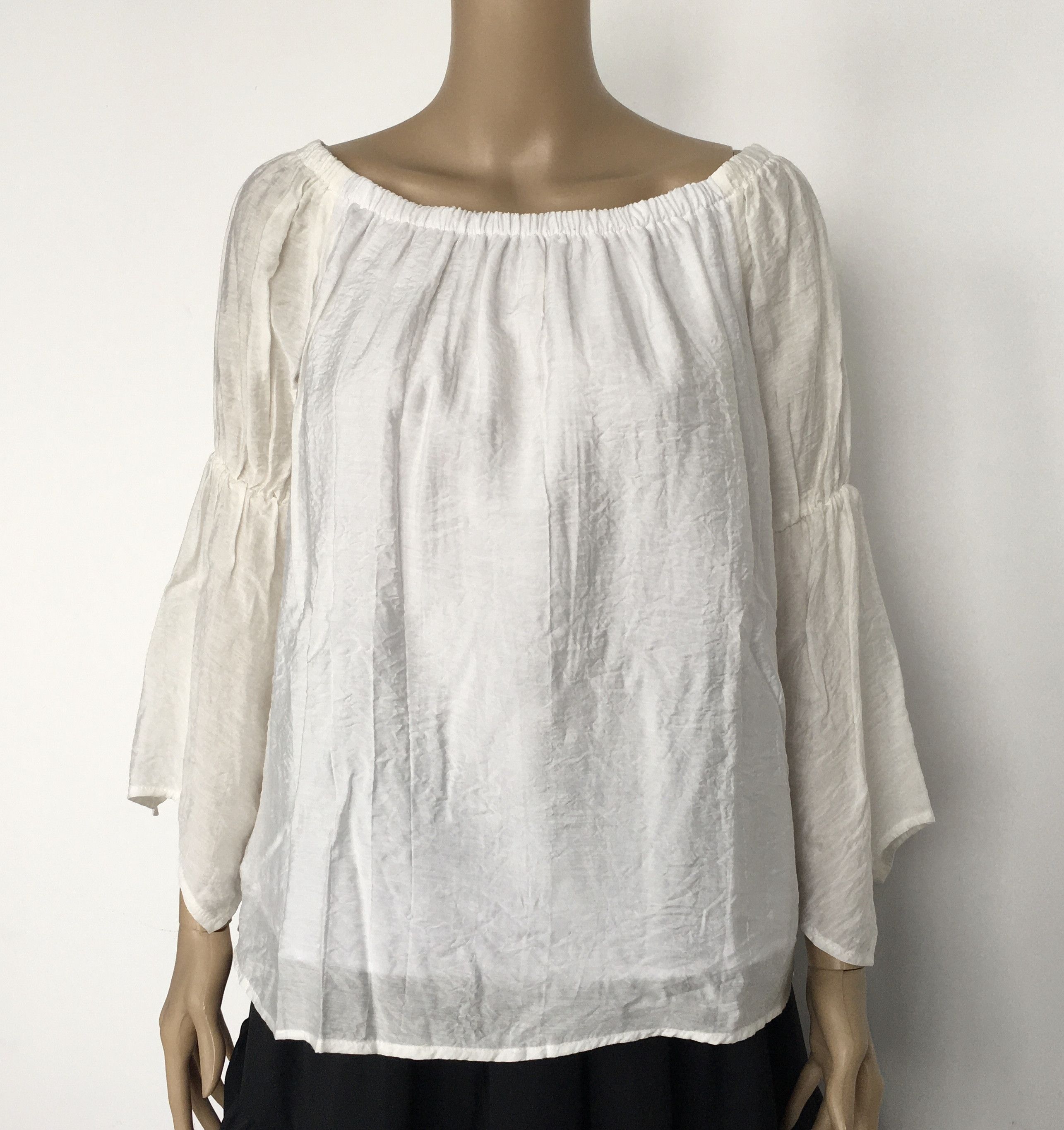 Other Off Shoulder Bell Flare Long Sleeve Tops Size M / US 6-8 / IT 42-44 - 3 Thumbnail