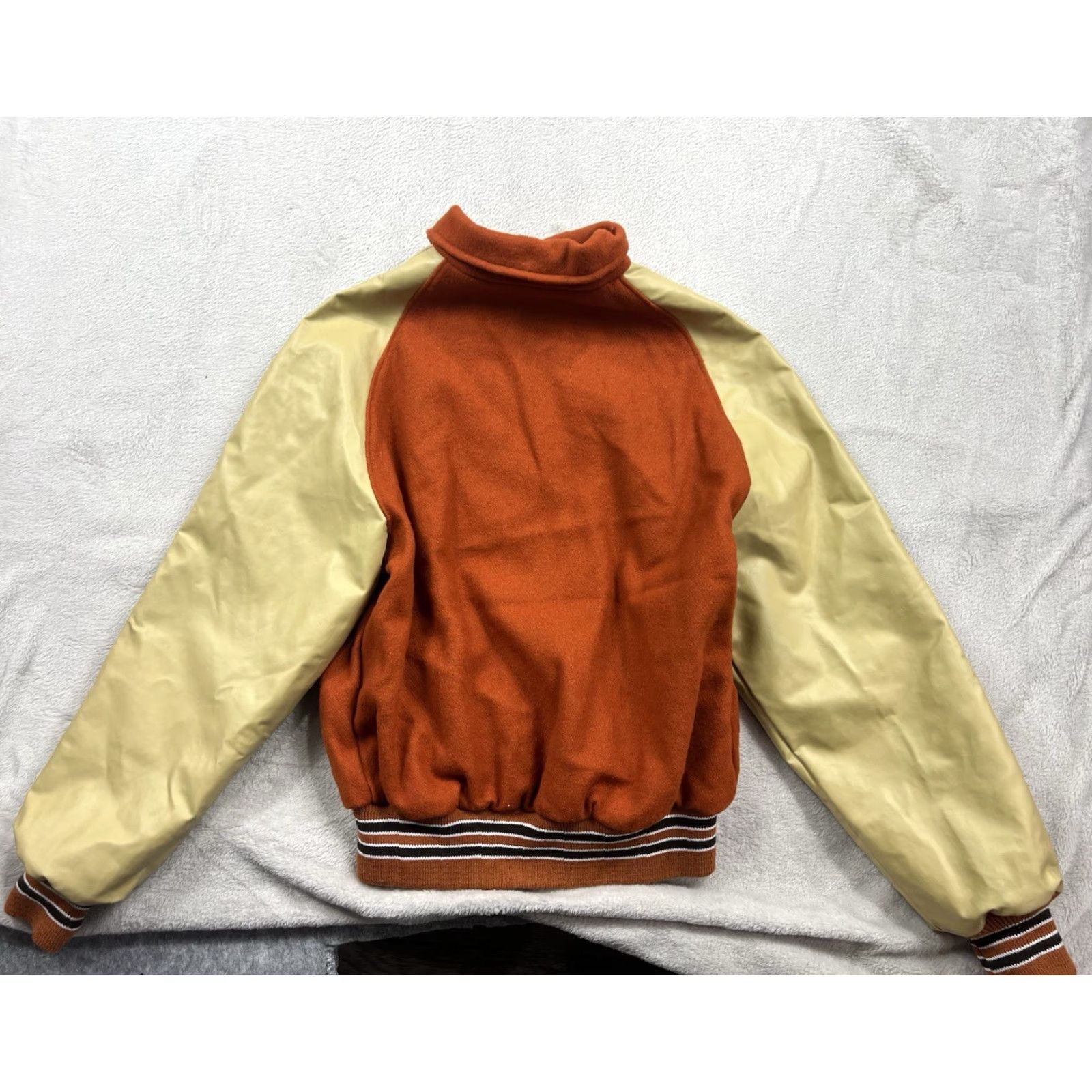 Vintage VINTAGE Howe Athletic Apparel Varsity Jacket Orange L Mens Wool Satin Mid-Length Size US L / EU 52-54 / 3 - 4 Thumbnail