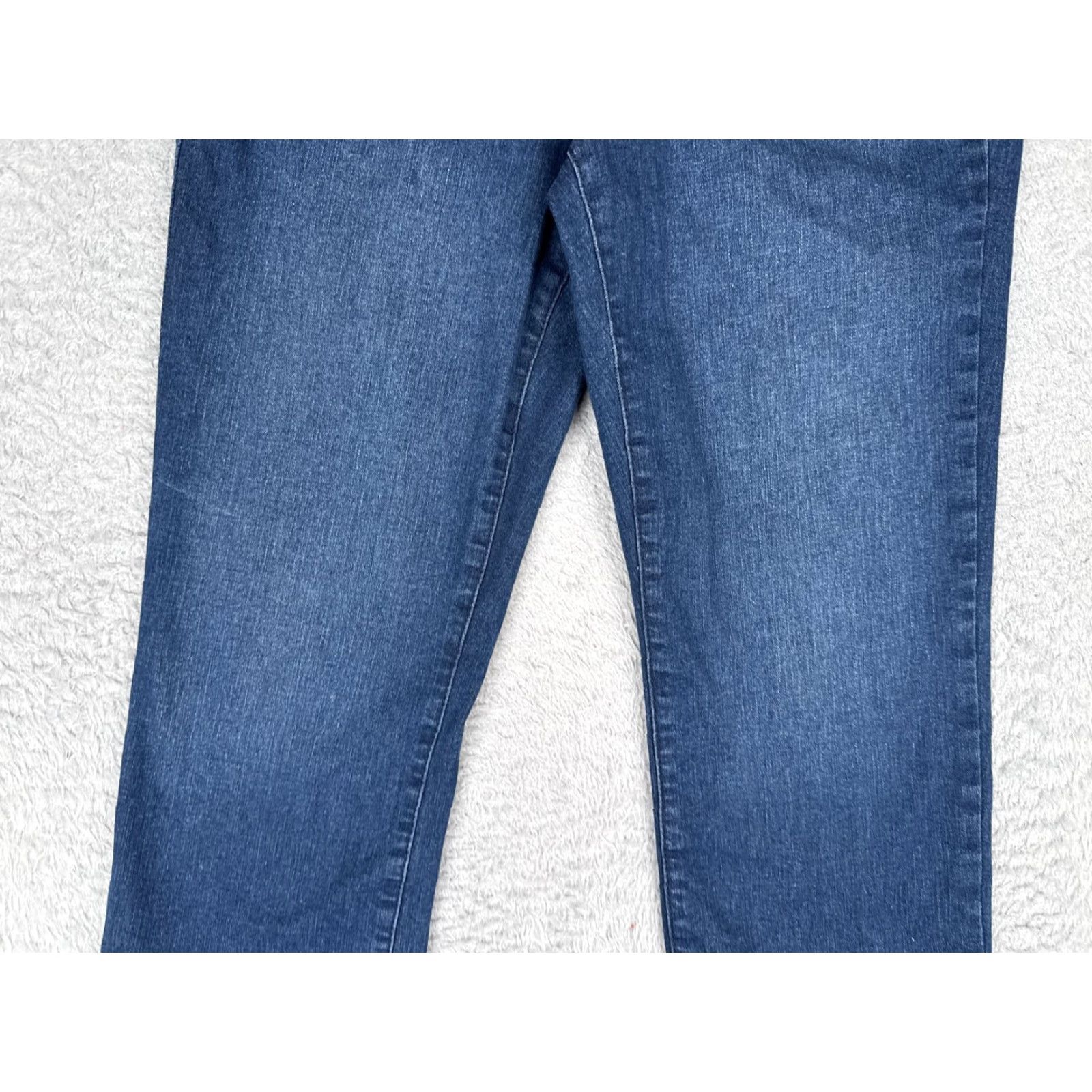 Nine West Nine West Chrystie Cap Straight Jeans Womens 4 Blue Wash Mid Rise Denim 28x24.5 Size 27" / US 4 / IT 40 - 3 Thumbnail