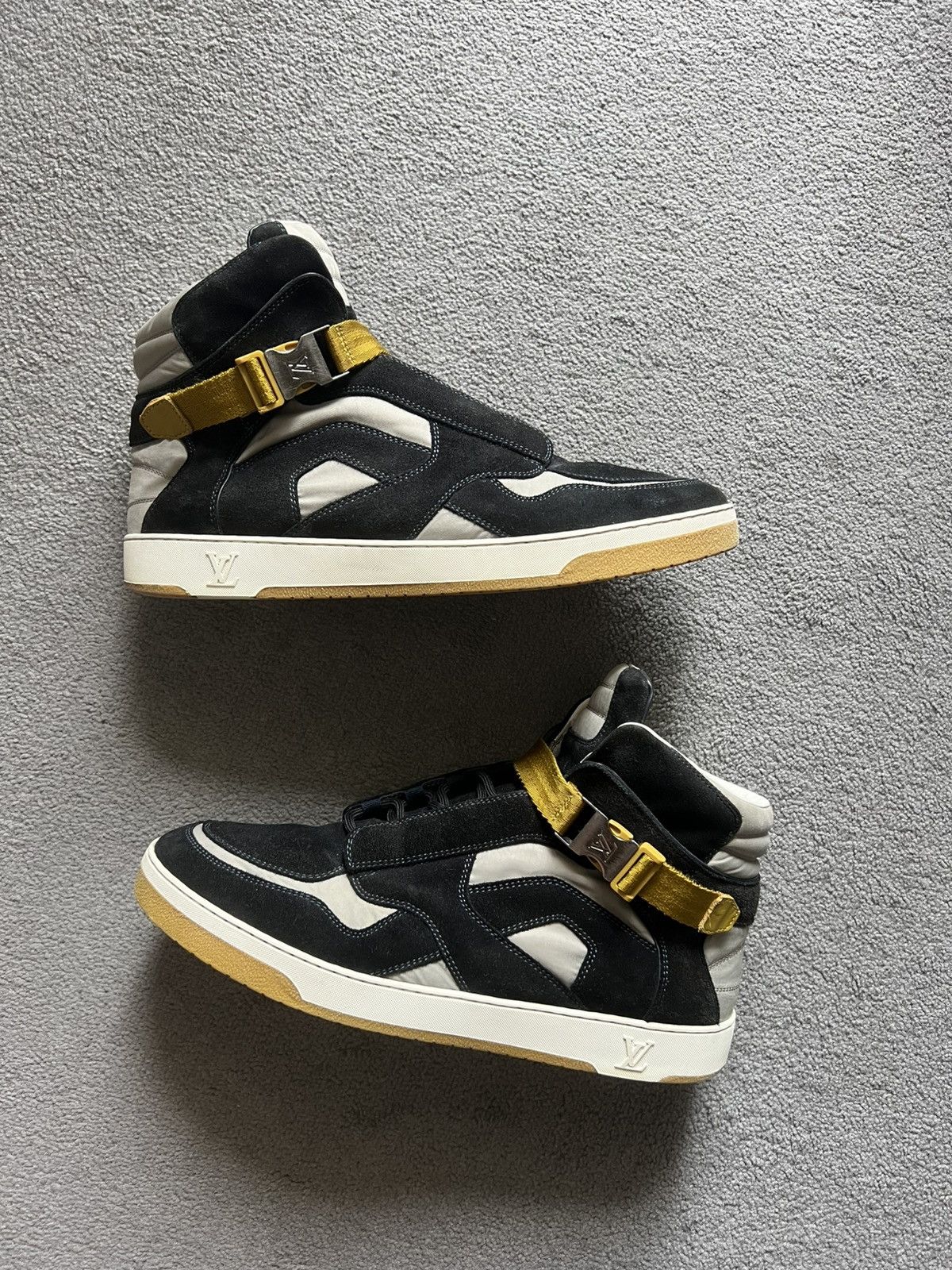 Louis Vuitton Louis Vuitton Slipstream Suede and Nylon High Top Sneakers Size US 9.5 / EU 42-43 - 1 Thumbnail