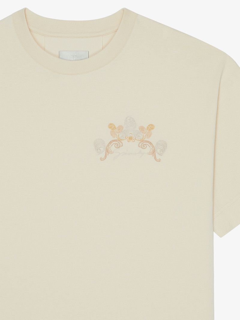 Givenchy o1n1vont0326 T-Shirt in White Size US M / EU 48-50 / 2 - 5 Thumbnail