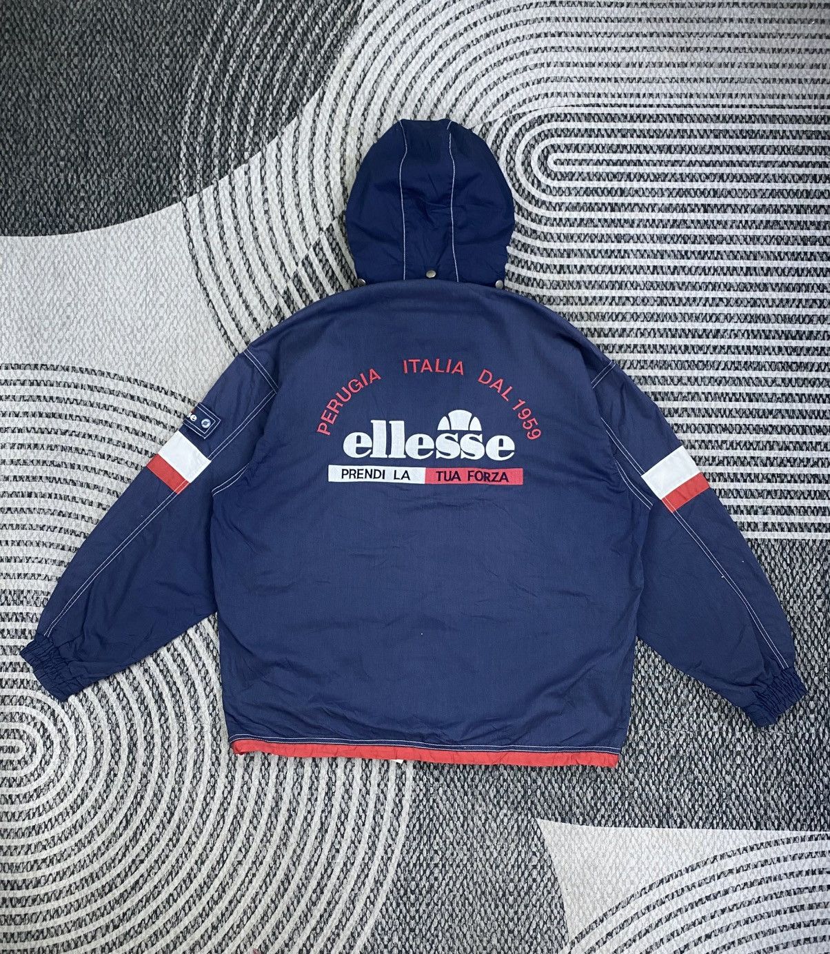 Ellesse Vtg 90s Ellesse Perugia Italia Patches Color Block Jacket Size US L / EU 52-54 / 3 - 3 Thumbnail
