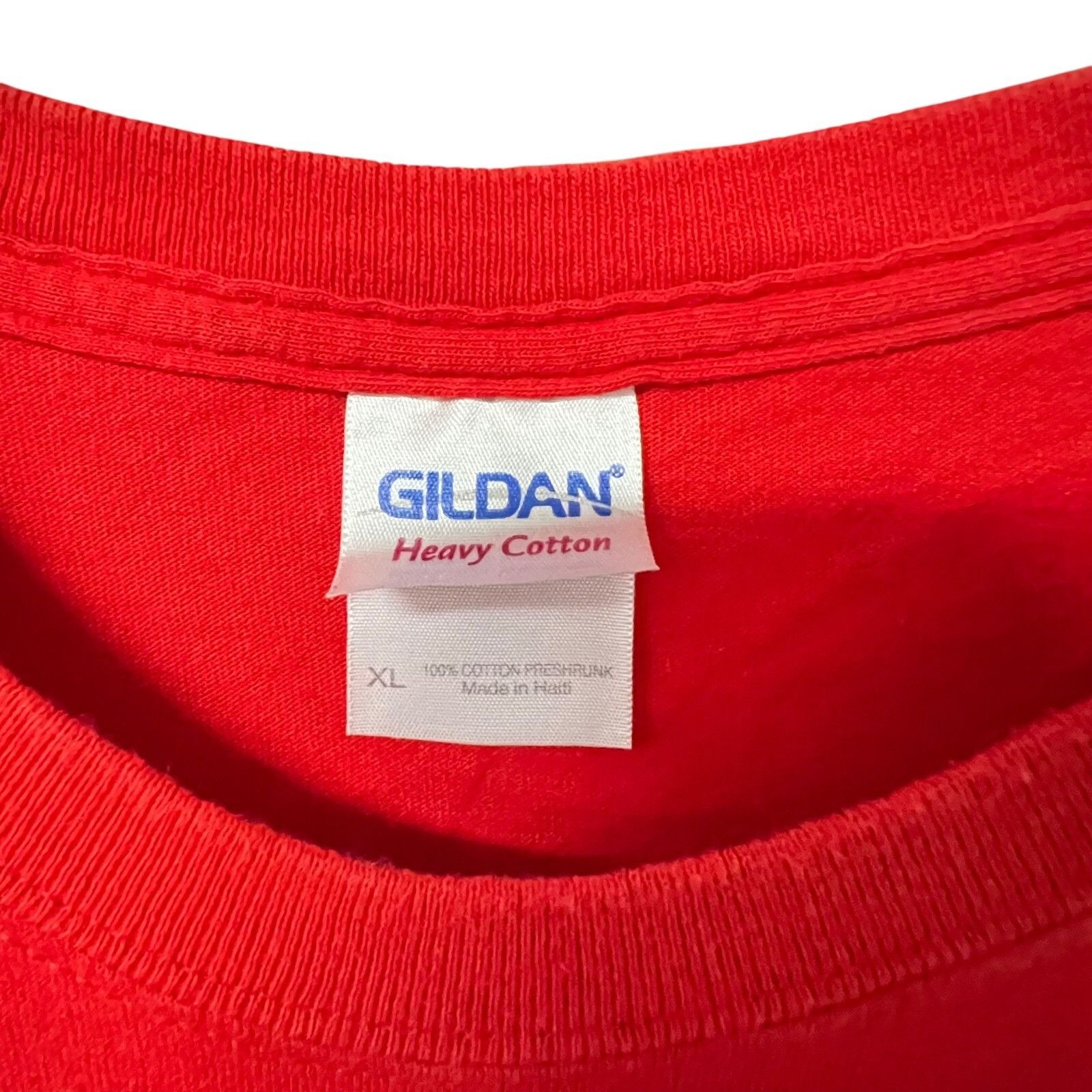 Gildan 2013 NCAA Louisville Cardinals T-Shirt Unisex Size XL Basket Size US XL / EU 56 / 4 - 5 Thumbnail