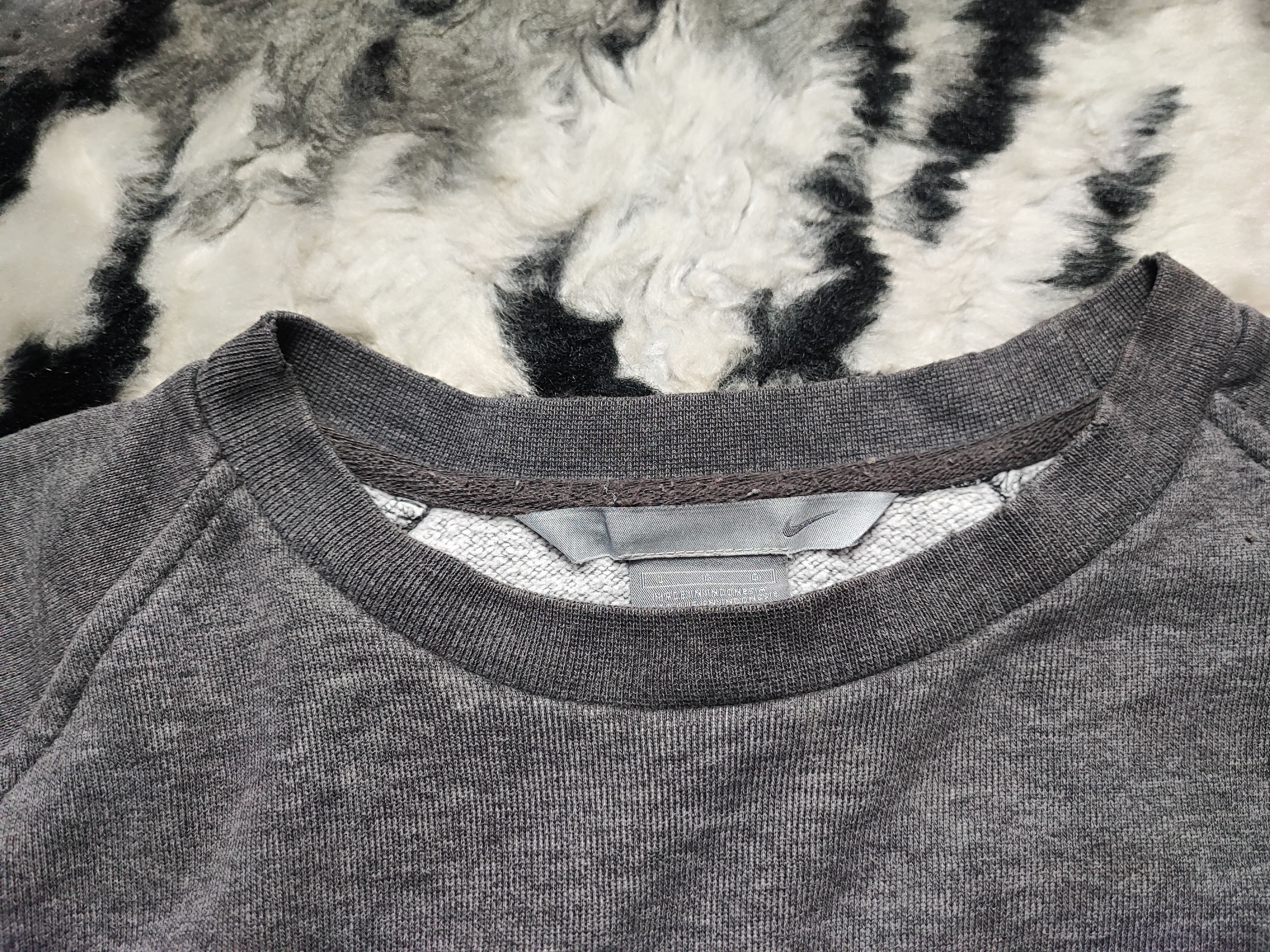 Nike Vintage Nike Crewneck Pullover Sweatshirt Size US M / EU 48-50 / 2 - 13 Thumbnail