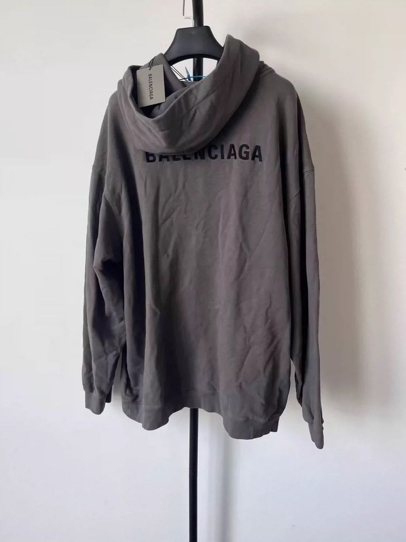 Balenciaga Balenciaga Embroidered Logo monogrammed long-sleeve hooded Size US XL / EU 56 / 4 - 2 Thumbnail
