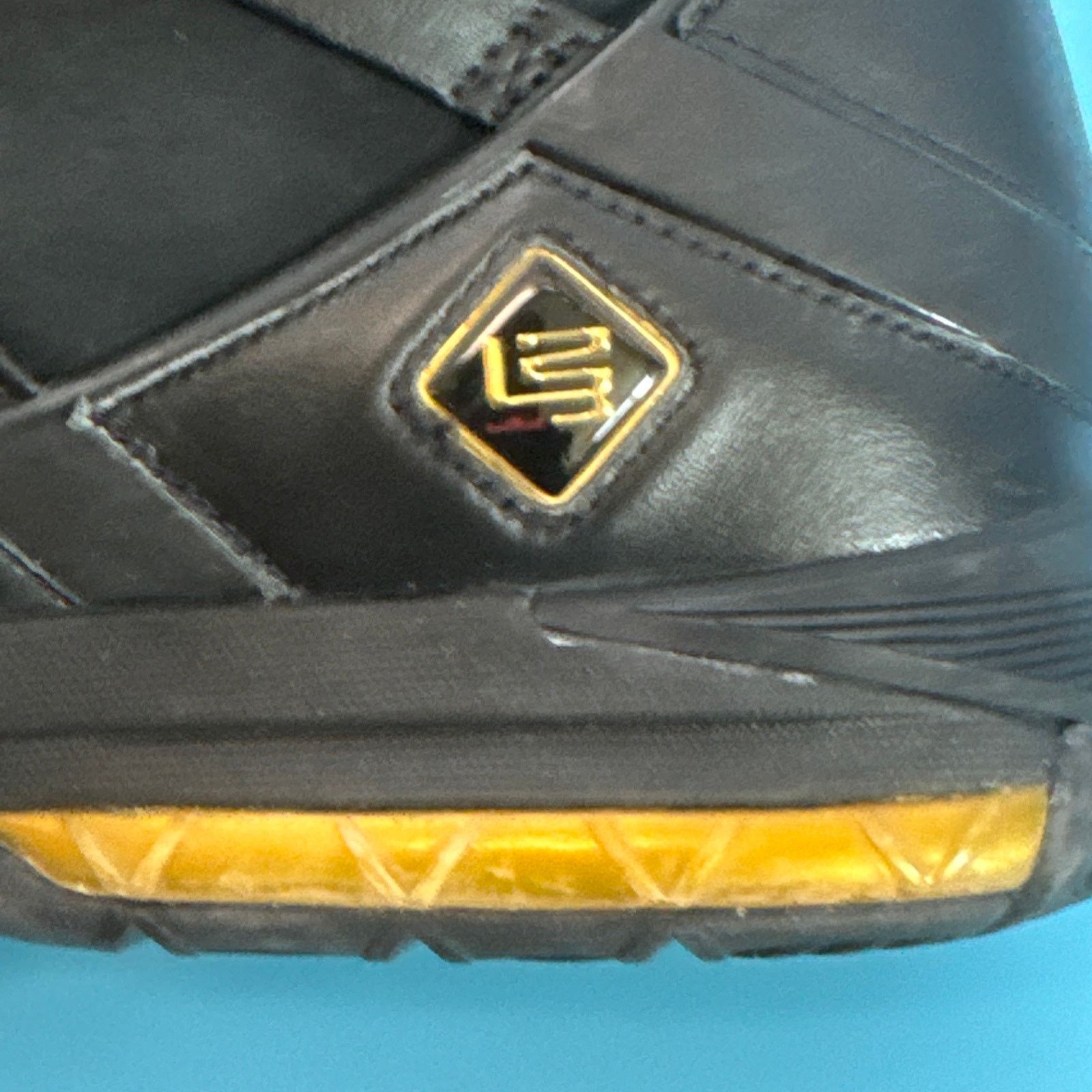Nike Nike Lebron Zoom III Black Metallic Gold m8.5 w10 Size US 8.5 / EU 41-42 - 18 Thumbnail