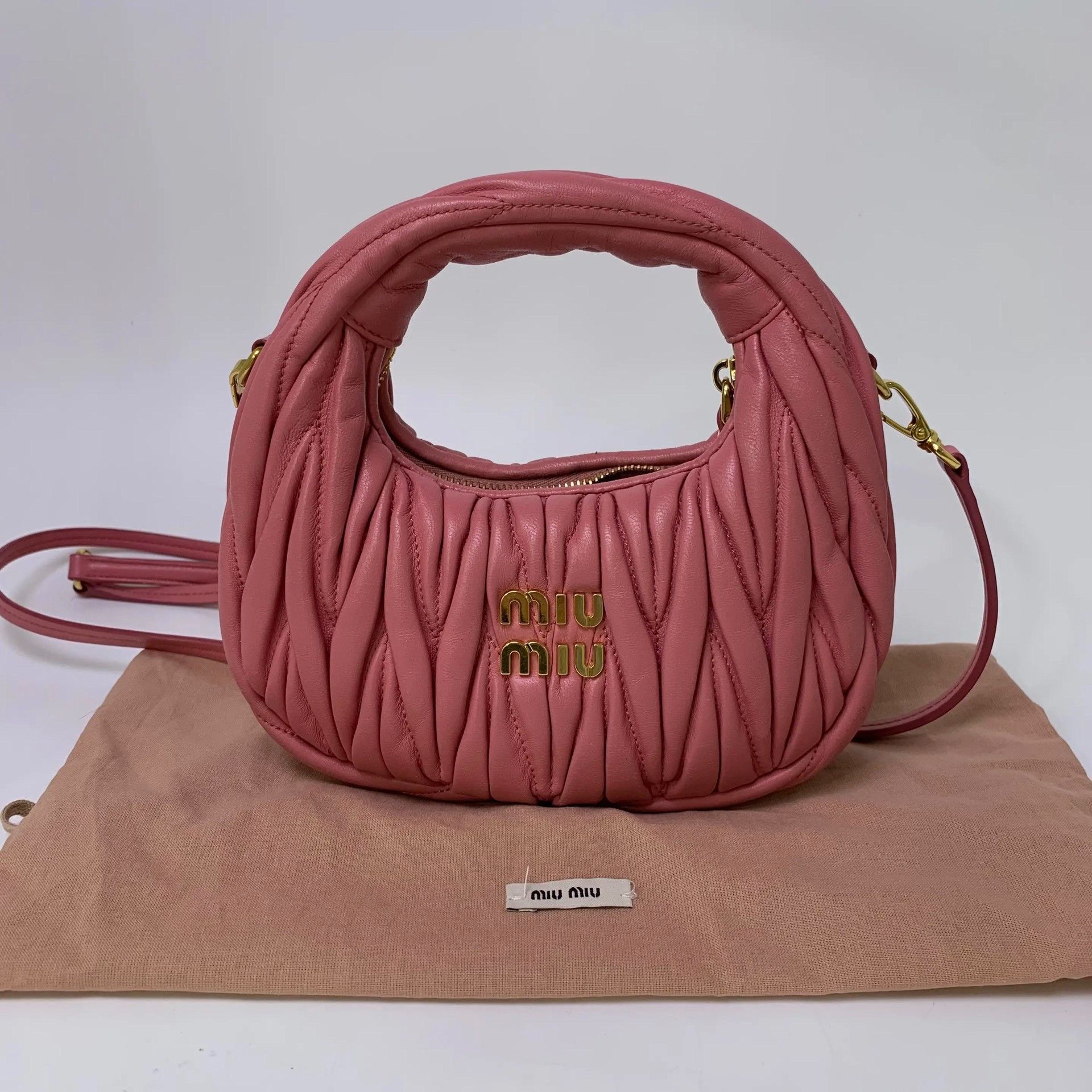 Miu Miu Pre-loved Bag Very good condition Size ONE SIZE - 1 Thumbnail