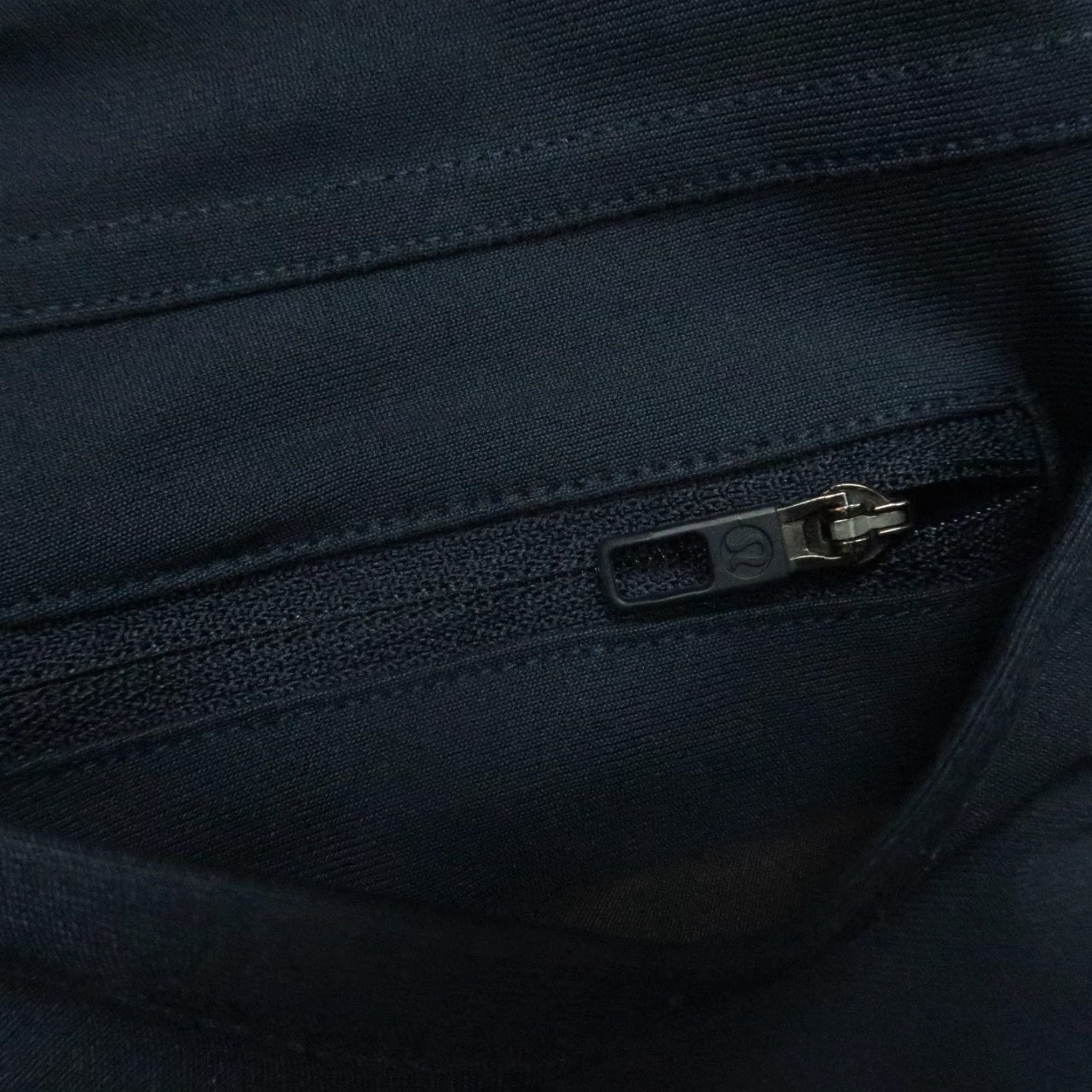 Lululemon Lululemon Pants Men 28x29 Blue ABC Slim 5-Pocket Trouser Warpstreme Chino Style Shirt? Size US 28 / EU 44 - 7 Thumbnail