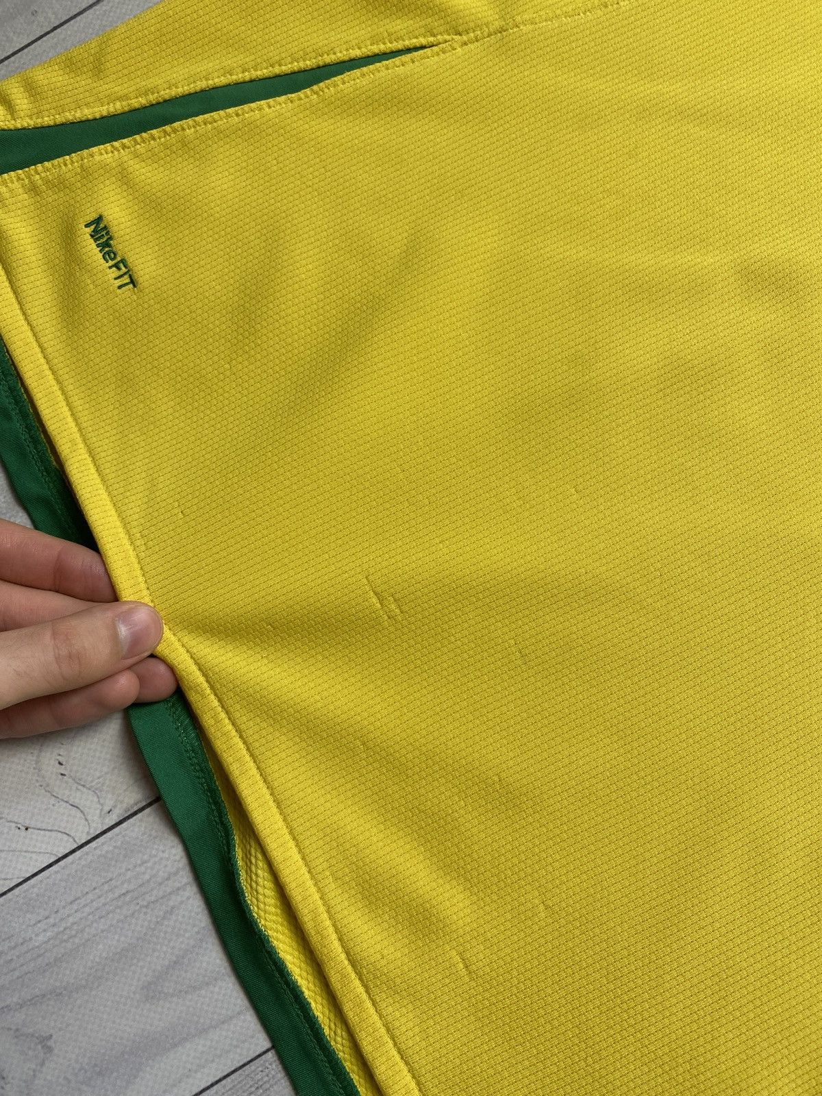 Nike Vintage Nike Brazil jersey tee Brasil Size US M / EU 48-50 / 2 - 4 Thumbnail