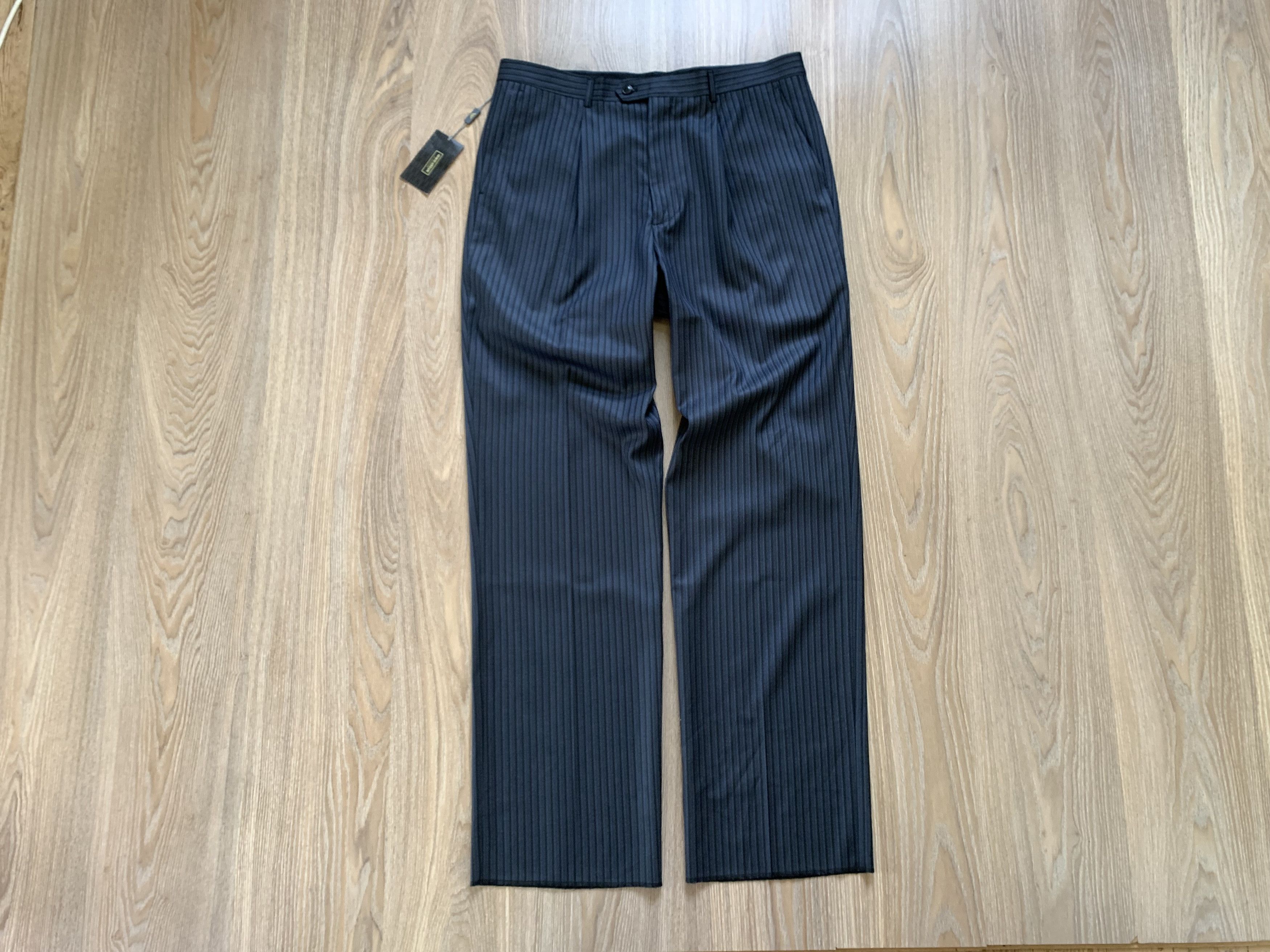 Giorgio Armani × Vintage Vintage Armani Le Collezioni Classic Formal Wool Trousers Size 54R - 1 Thumbnail