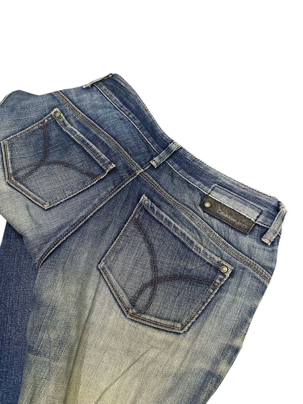 Calvin Klein Calvin Klein Bootcut Jeans Denim . Size US 30 / EU 46 - 9 Thumbnail