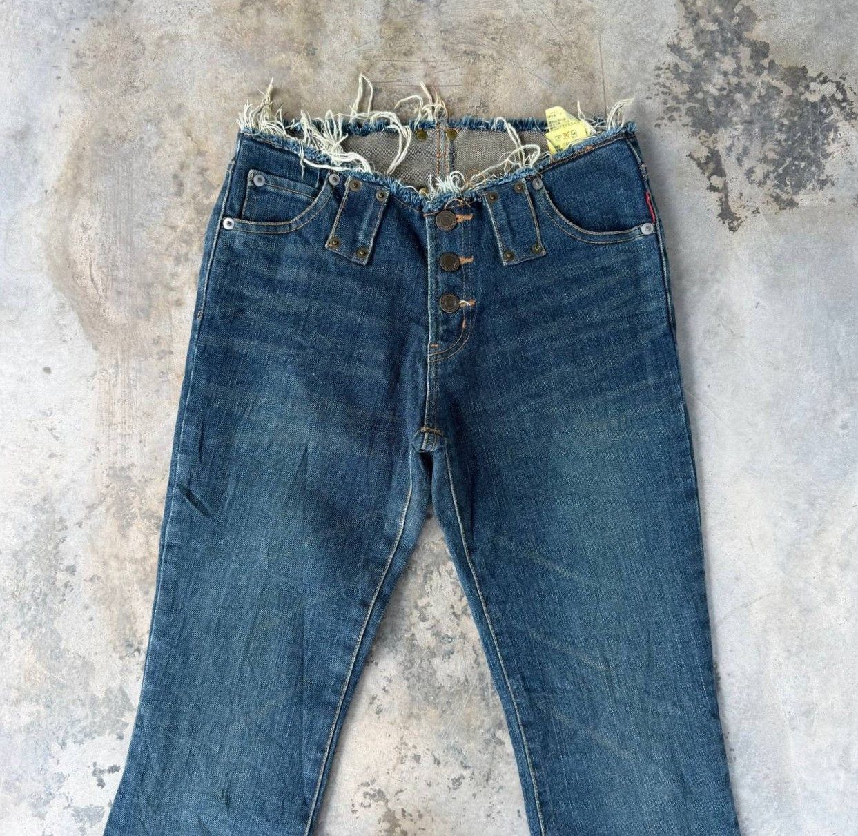 Japanese Brand Maruka Japan Distressed "Shredded" Side Slits Flare Jean W26 Size 26" / US 2 / IT 38 - 5 Thumbnail
