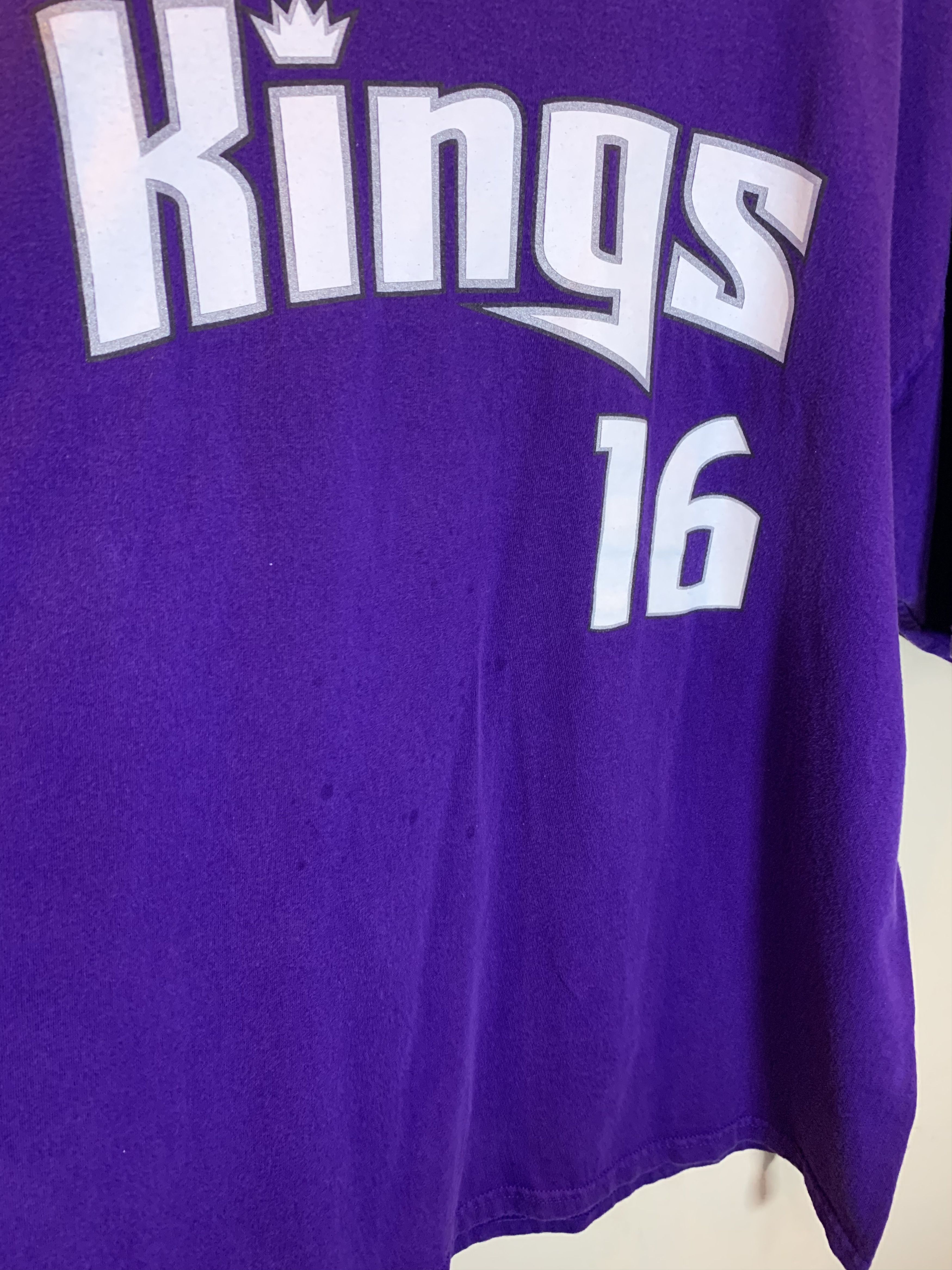 NBA RARE* Vintage Peja Stojakovic Sacramento Kings #16 NBA Shirt Size US XXL / EU 58 / 5 - 7 Thumbnail