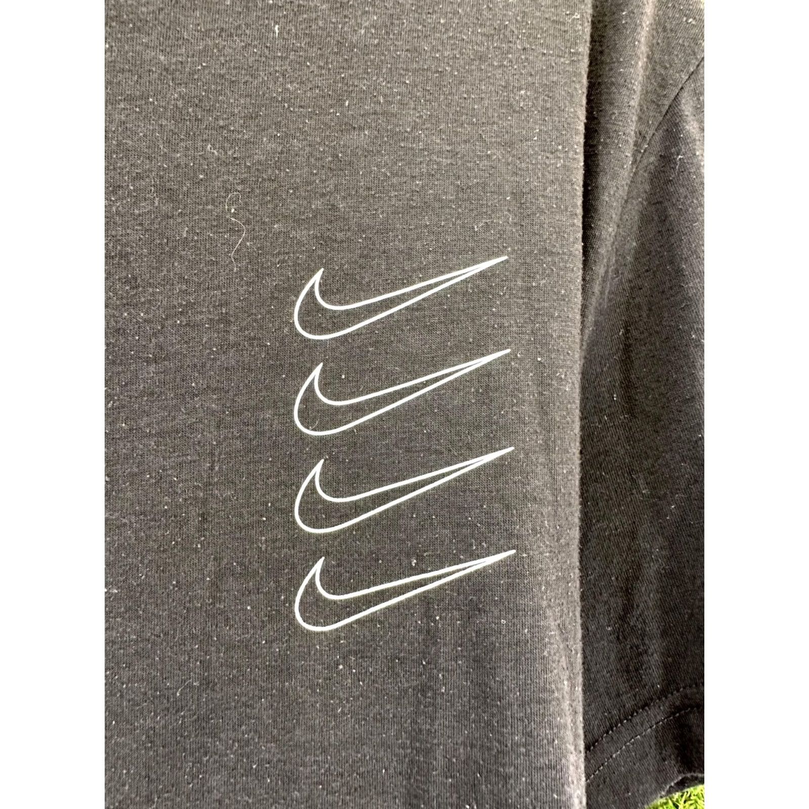 Nike NIKE T-SHIRT Casual Short Sleeve Mens XL Black Original Swoosh Jersey 2020 Size US XL / EU 56 / 4 - 7 Thumbnail