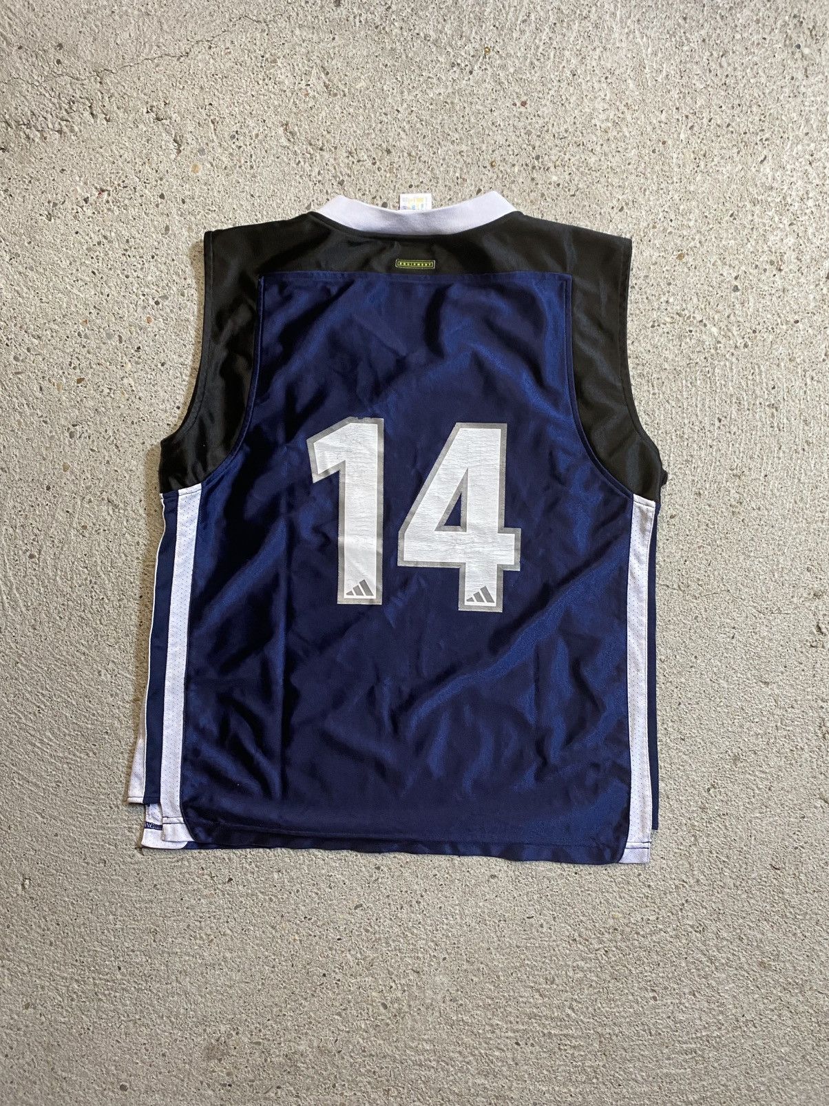 Adidas Adidas vintage tanktop sleeveless basketball norge norway Size US XL / EU 56 / 4 - 10 Thumbnail