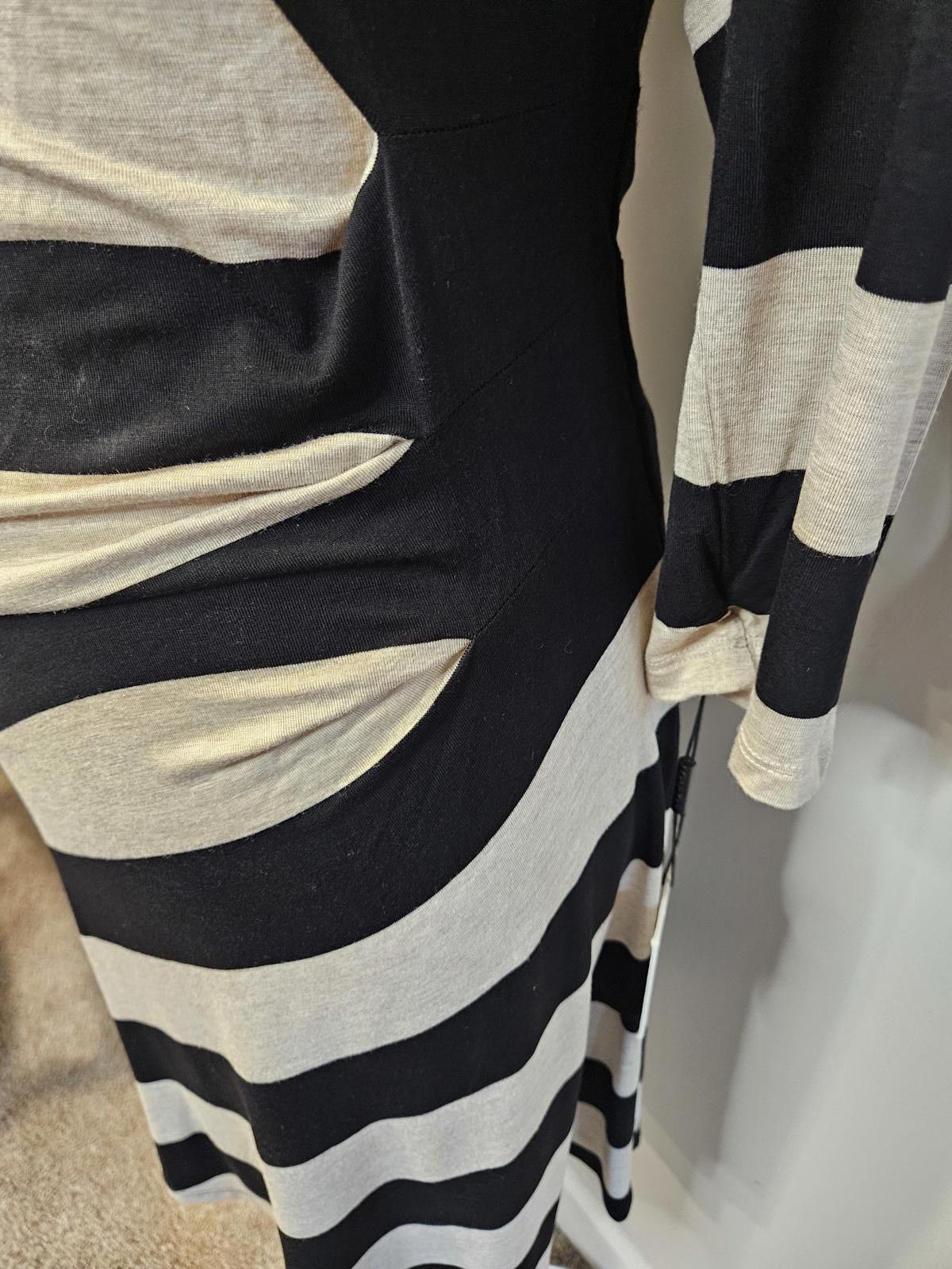 Calvin Klein Nwt Calvin Klein Striped Dress - Stylish Comfort Size M / US 6-8 / IT 42-44 - 4 Thumbnail