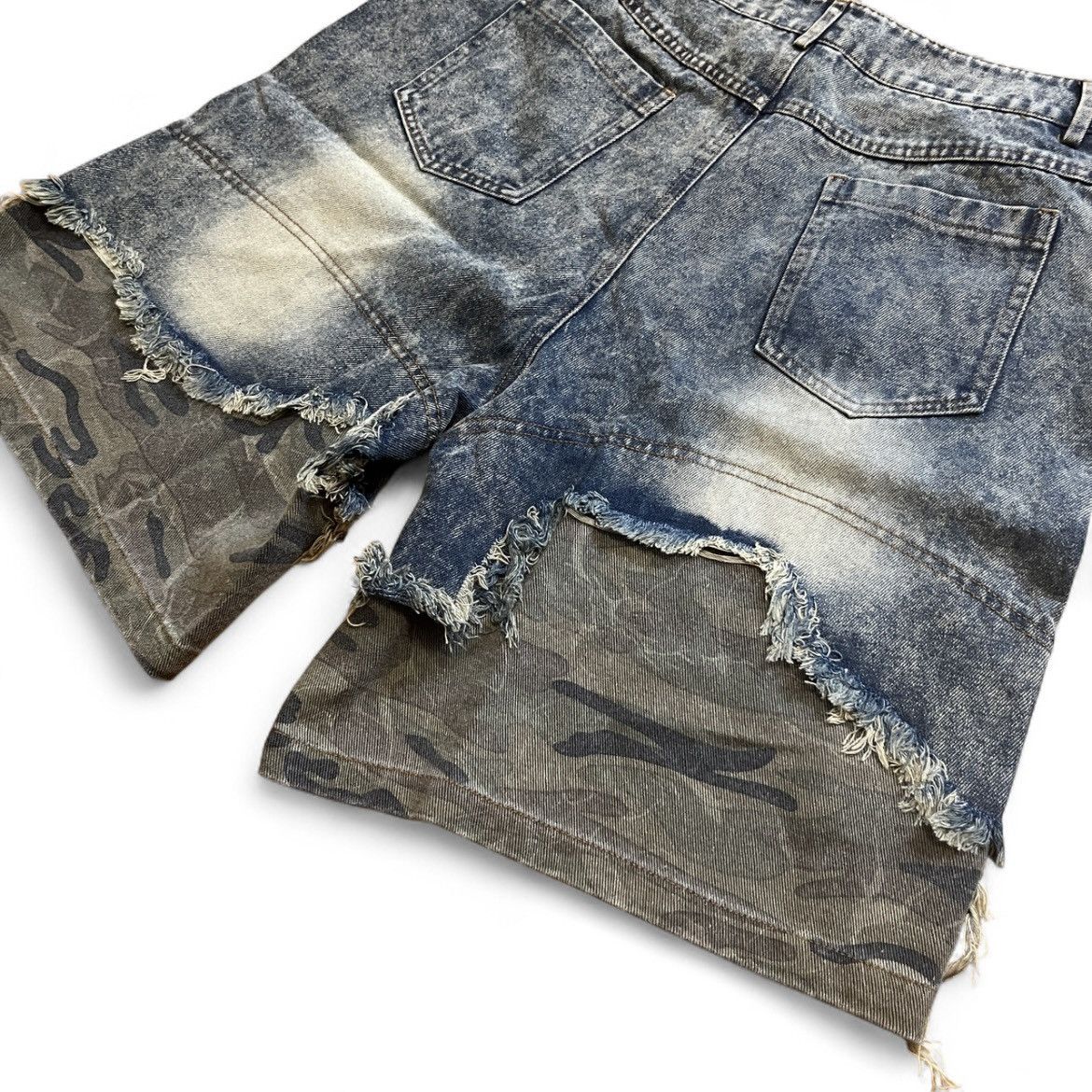 Japanese Brand American Double Side Denim Camo Shorts Hip-Hop Wide Leg Goth Size US 30 / EU 46 - 4 Thumbnail