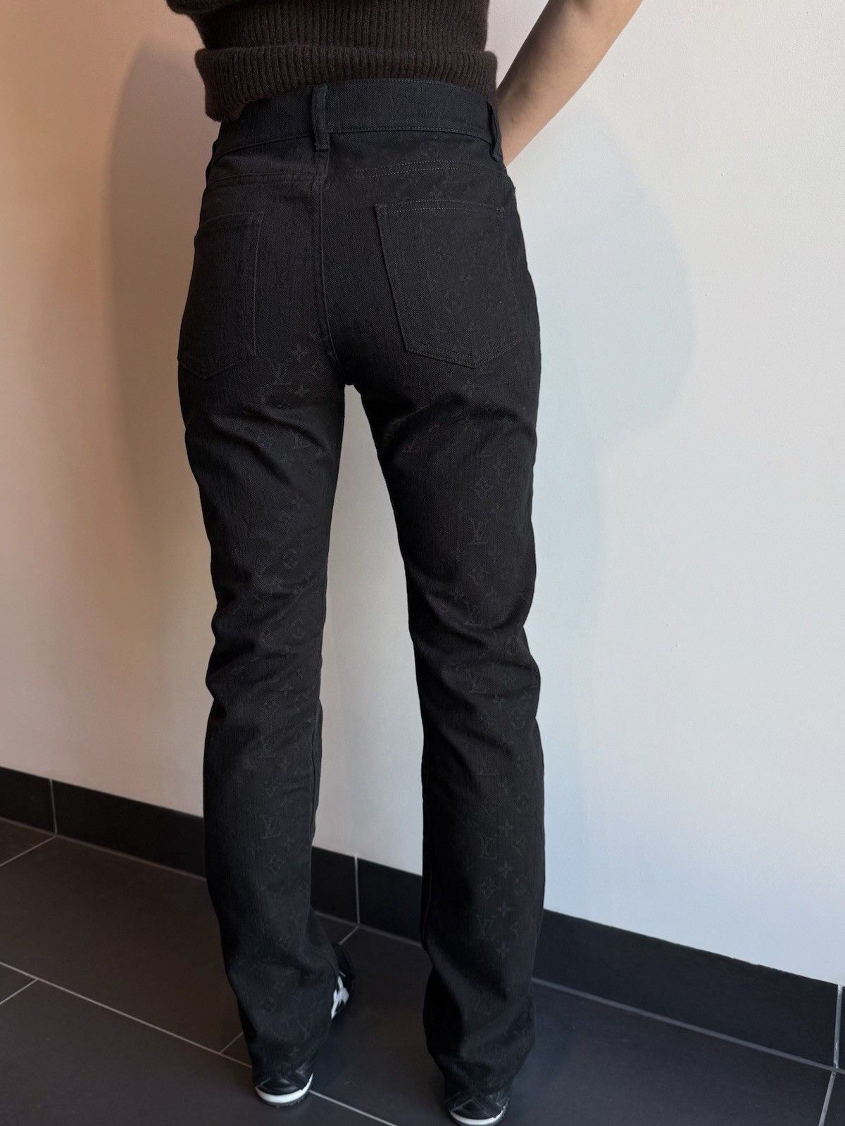 Louis Vuitton Louis Vuitton Slim Black Mongram mens Jeans Size 27 Size US 27 - 4 Thumbnail