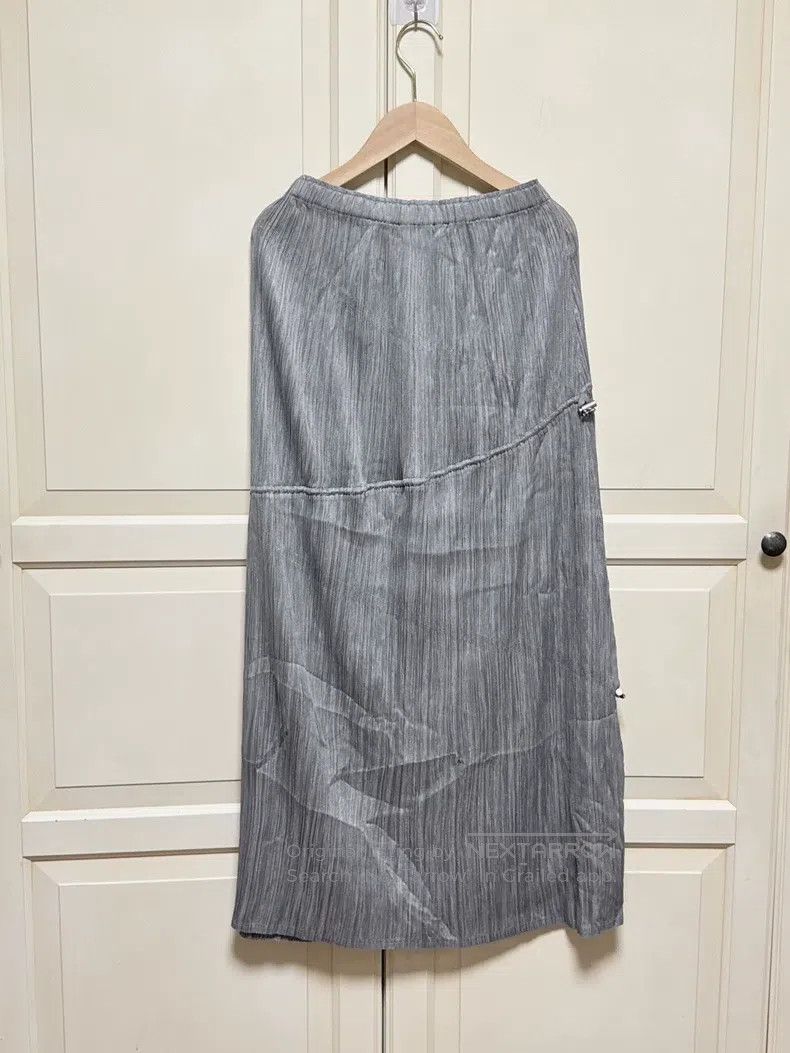 Issey Miyake Issey Miyake Gray Ruched Midi Skirt Size 26" / US 2 / IT 38 - 8 Thumbnail