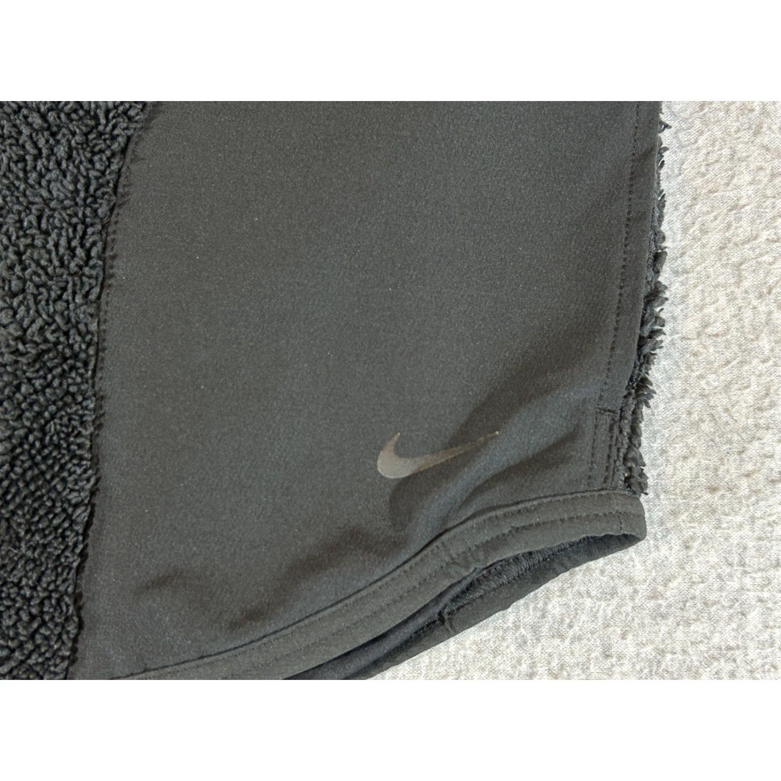 Nike Nike Hoodie Womens Medium Black Sherpa Fleece Pullover Sweatshirt Therma Deep Size M / US 6-8 / IT 42-44 - 2 Thumbnail