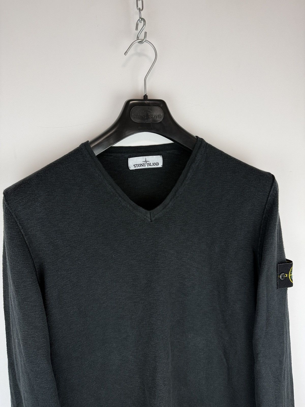 Stone Island Black Stone Island v-neck sweater Size US L / EU 52-54 / 3 - 3 Thumbnail