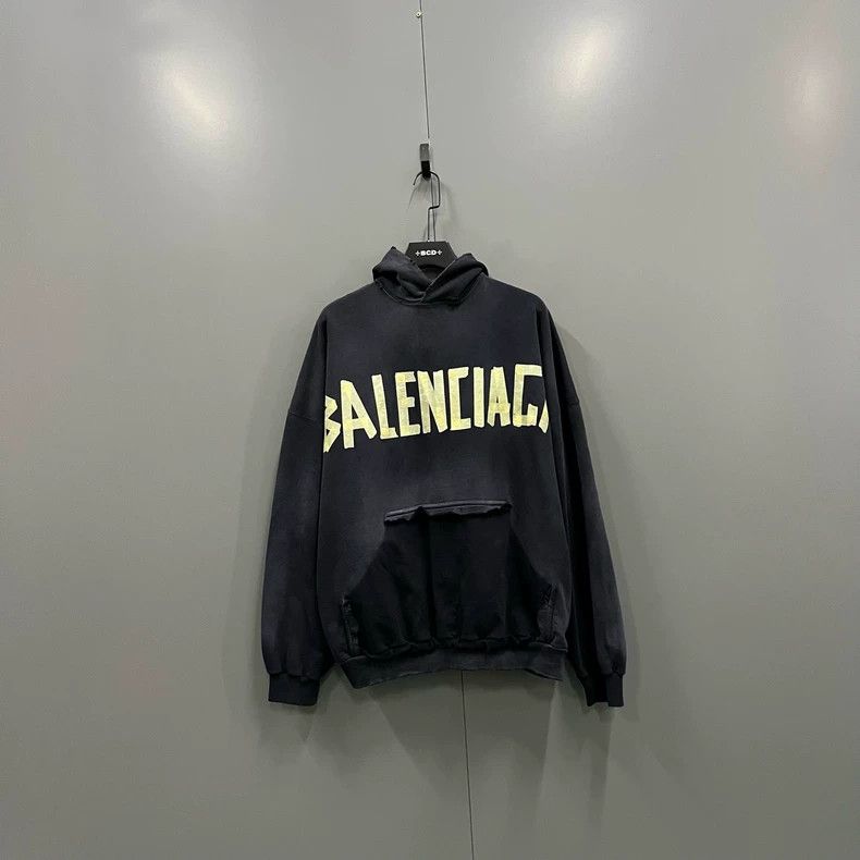 Balenciaga Balenciaga Splicing old tape logo hoodies Size US M / EU 48-50 / 2 - 1 Thumbnail
