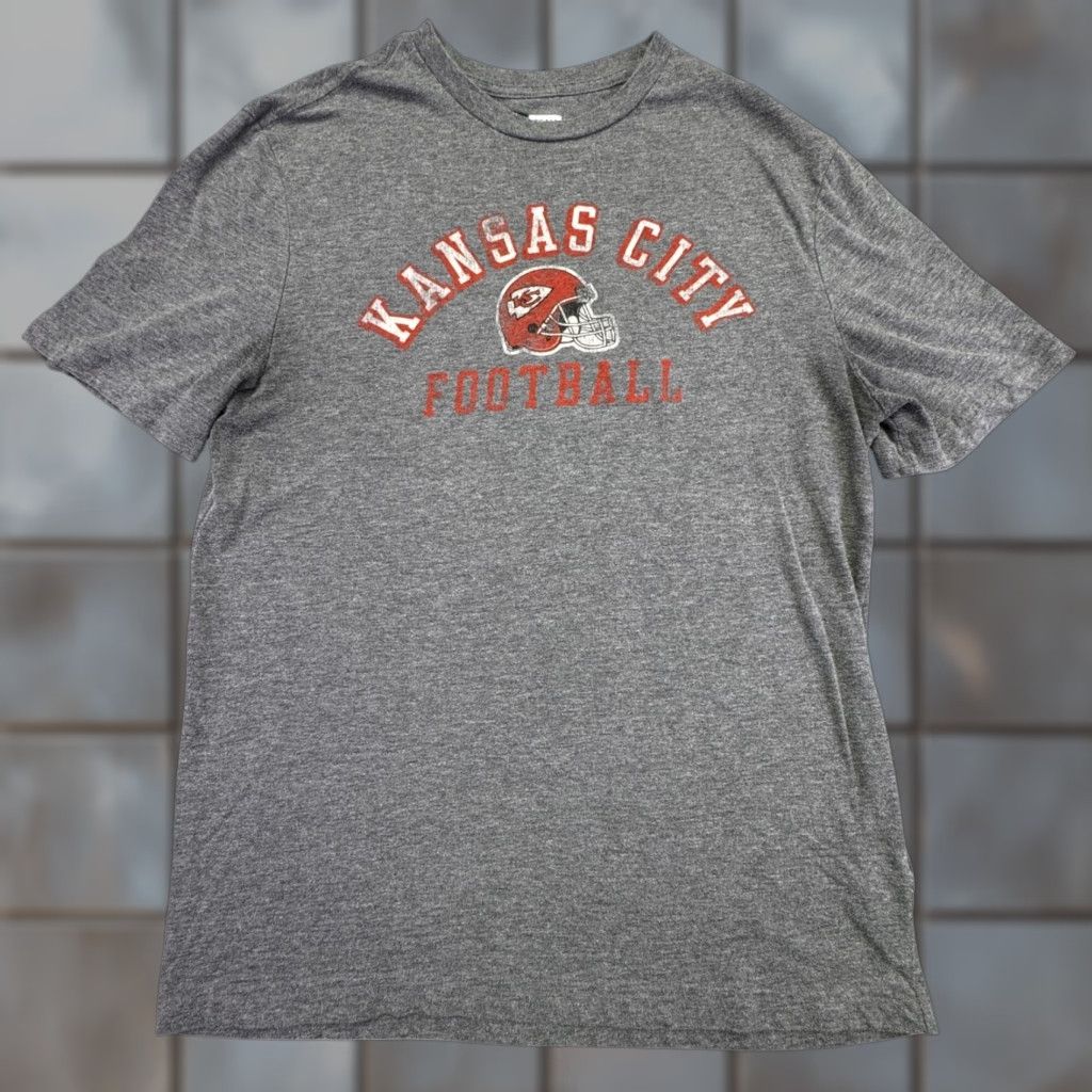 NFL **Kansas City Chiefs Men's Medium Football T-Shirt Gray Team Apparel** User: **Kansas City Chiefs Men's Medium Gray Football T-Shirt Team Apparel** Size US M / EU 48-50 / 2 - 1 Thumbnail