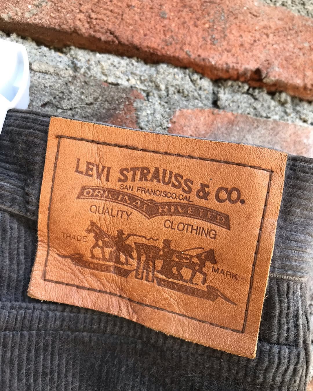 Levi's Very rare Levis big size waist 46 inch Corduroy pants Size US 44 / EU 60 - 11 Thumbnail