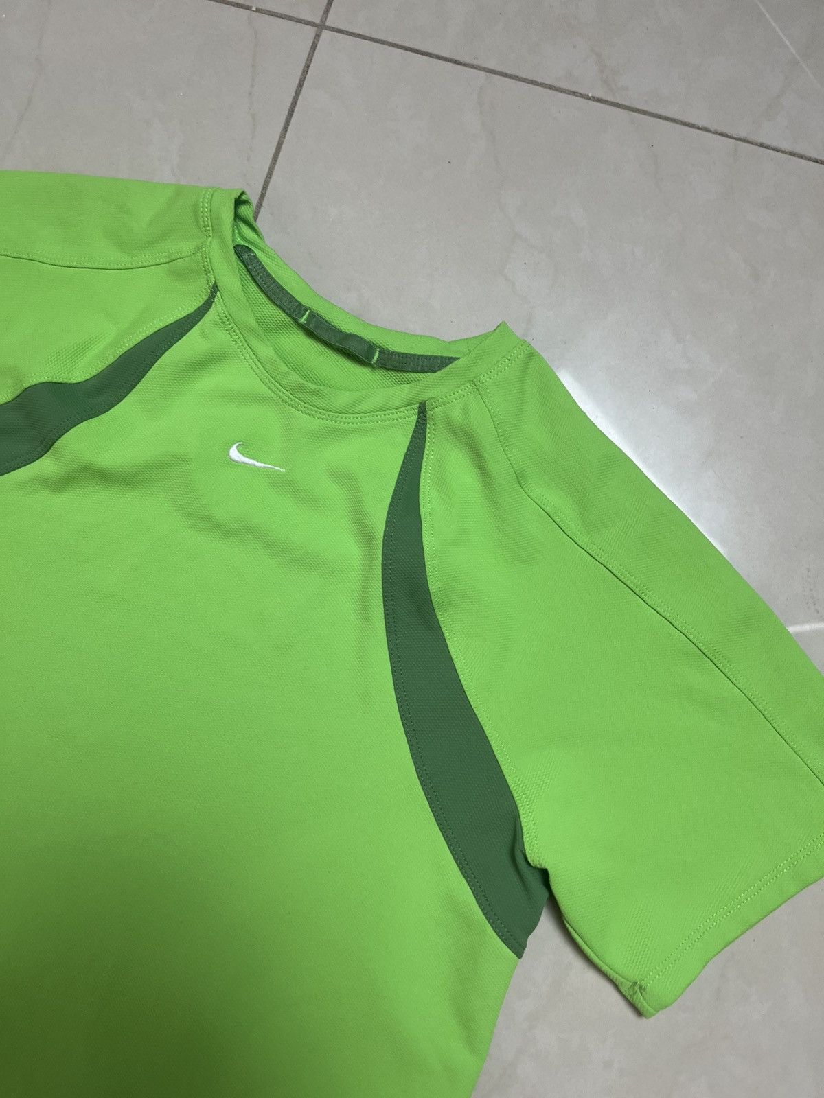 Nike Vintage Nike Center Logo Tee T-shirt Size US XS / EU 42 / 0 - 2 Thumbnail