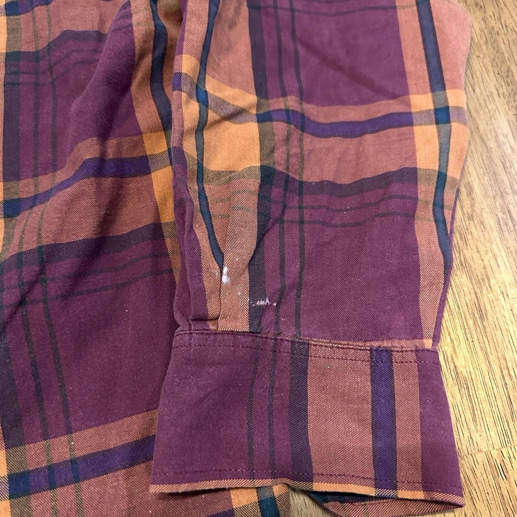 Gap VINTAGE Gap Mens Button-Down Shirt Plaid Large Red Cotton Flannel Button-Up Casual Button-Down Mens Regular L Size US L / EU 52-54 / 3 - 4 Thumbnail