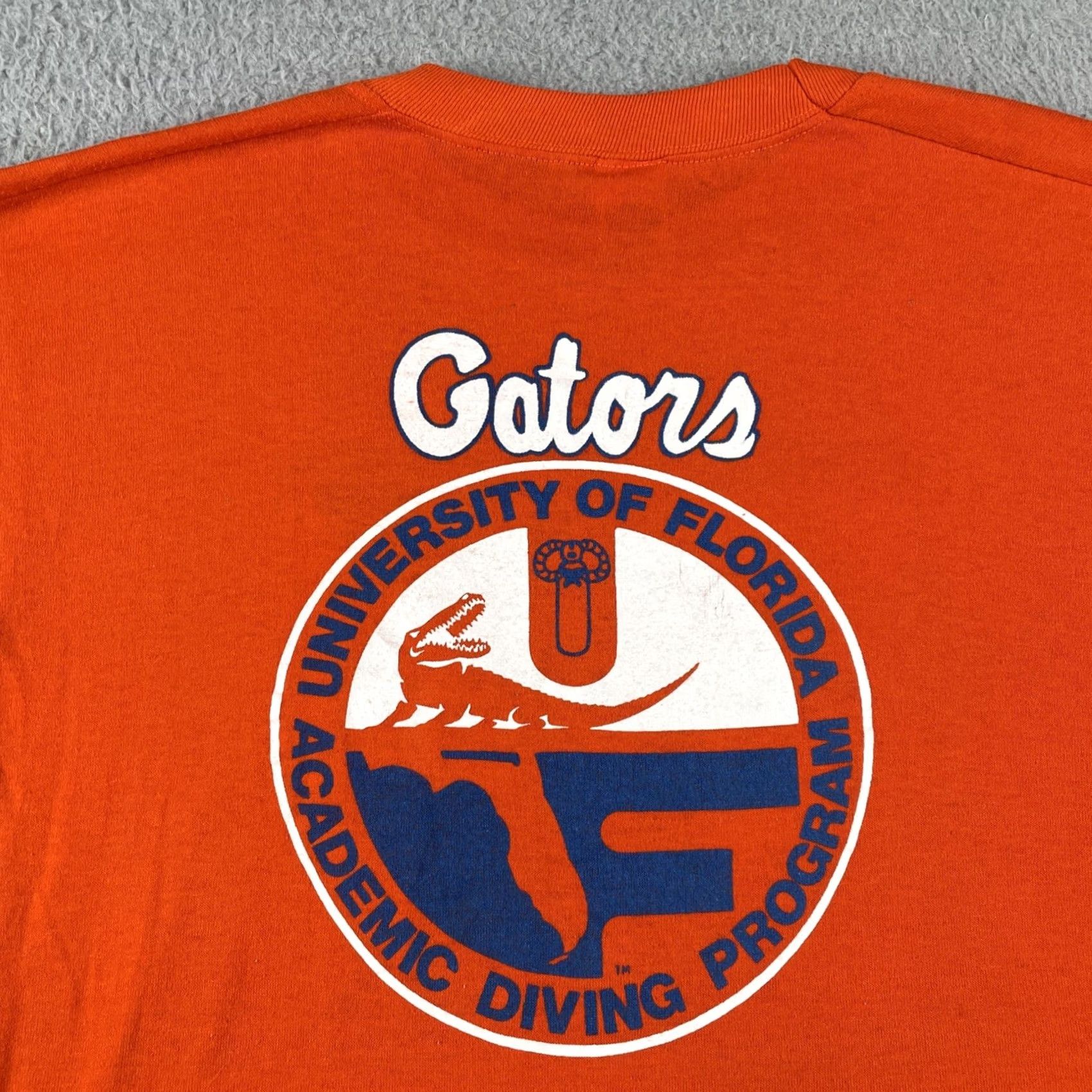 Soffe VINTAGE Soffe Shirt XL Crew Neck T-Shirt University Of Florida Gators USA Orange 90s 80s College Golf Coastal Ocean Mens Size US XL / EU 56 / 4 - 2 Thumbnail
