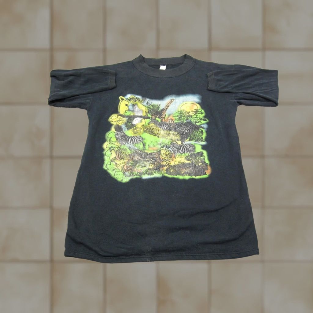 Vintage VINTAGE Safari Wildlife Mens Shirt Medium Black Zebra Tiger Giraffe Graphic 90s Size US M / EU 48-50 / 2 - 1 Thumbnail