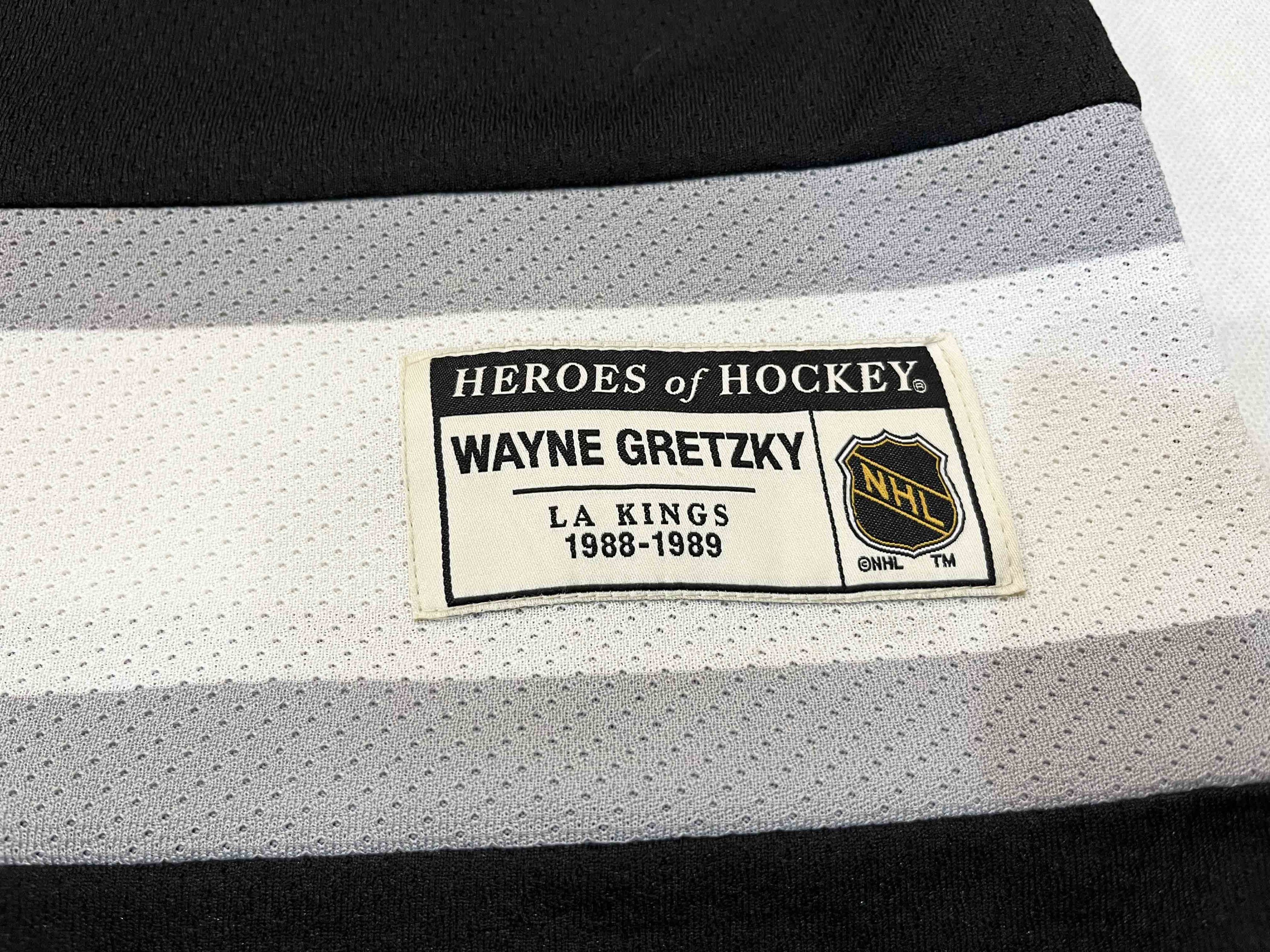 Ccm × NHL CCM Heroes Los Angeles Kings GRETZKY #99 NHL Hockey Jersey Size US XL / EU 56 / 4 - 4 Thumbnail