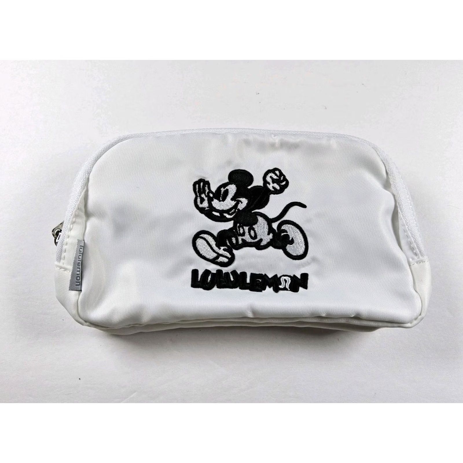 Lululemon VINTAGE? No, not vintage. Size ONE SIZE - 2 Thumbnail