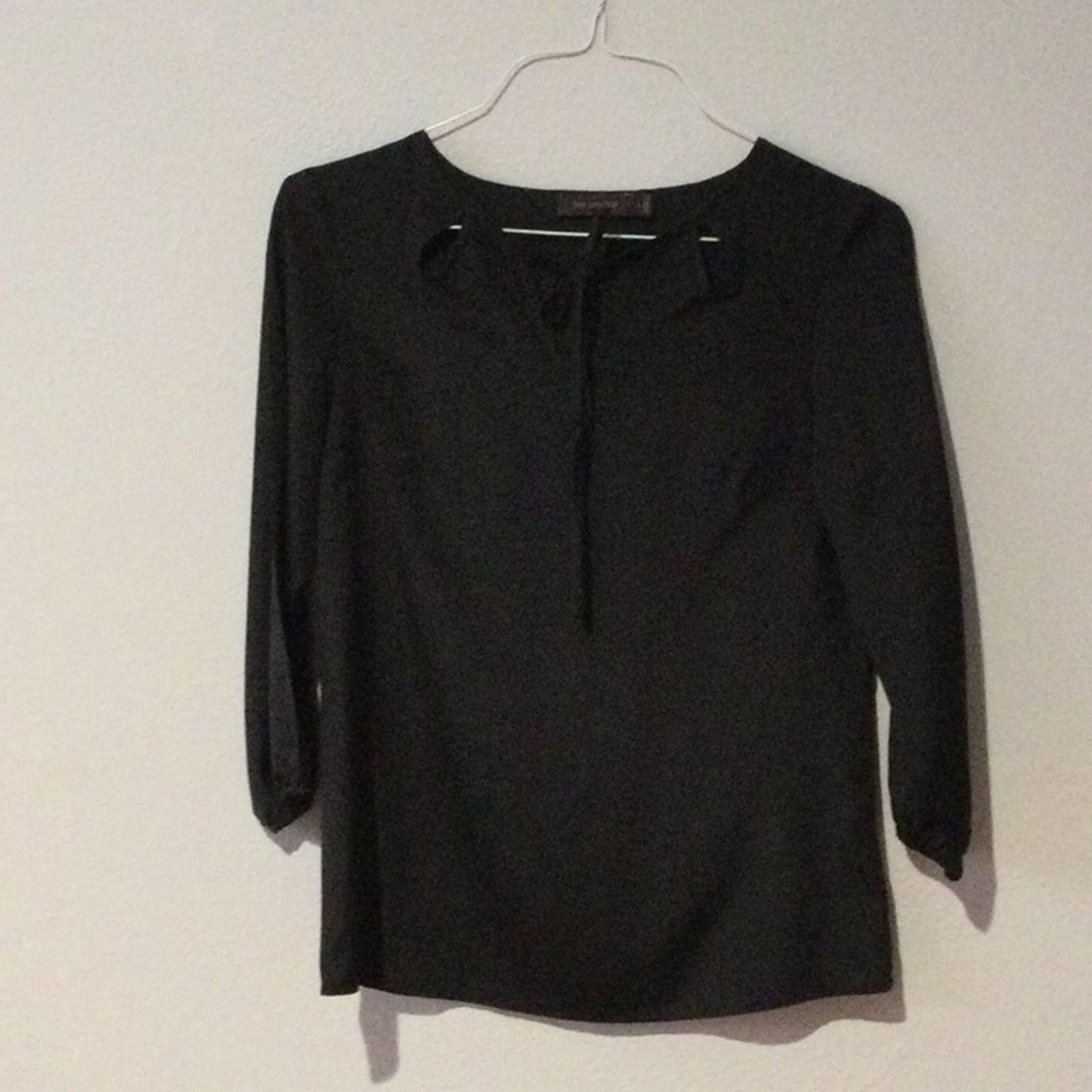 Other The Limited Black Front Key Hole Tie Neckline Blouse Size S Size S / US 4 / IT 40 - 2 Thumbnail
