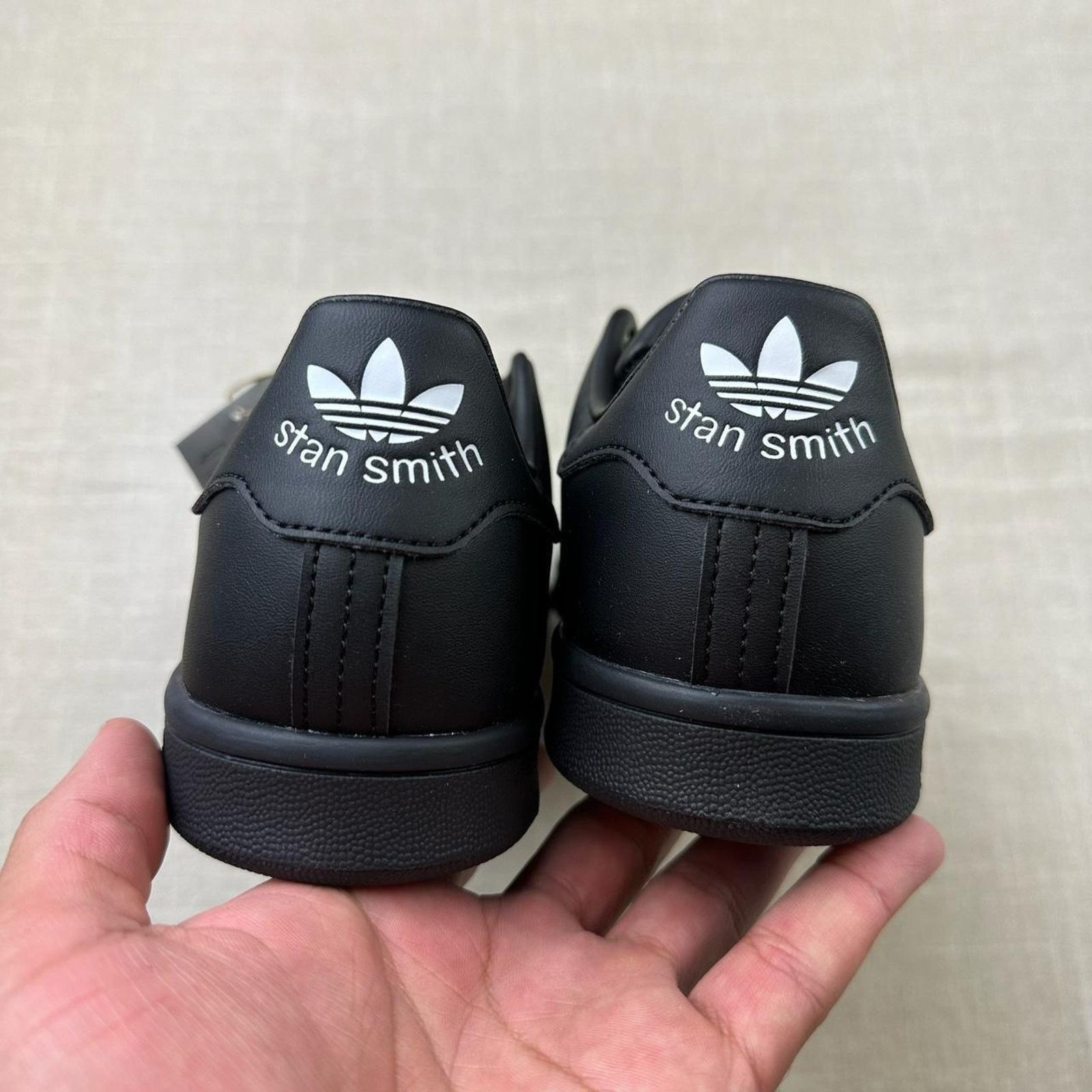 Adidas Adidas Stan Smith Junior “Triple Black" 7W Size US 7 / IT 37 - 5 Thumbnail