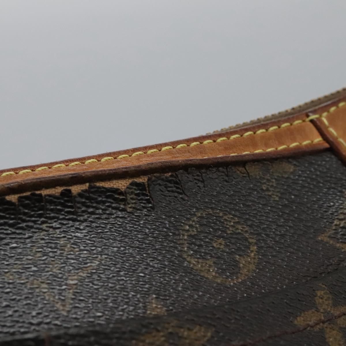 Louis Vuitton LOUIS VUITTON Monogram Odeon PM Shoulder Bag M56390 Size ONE SIZE - 9 Thumbnail