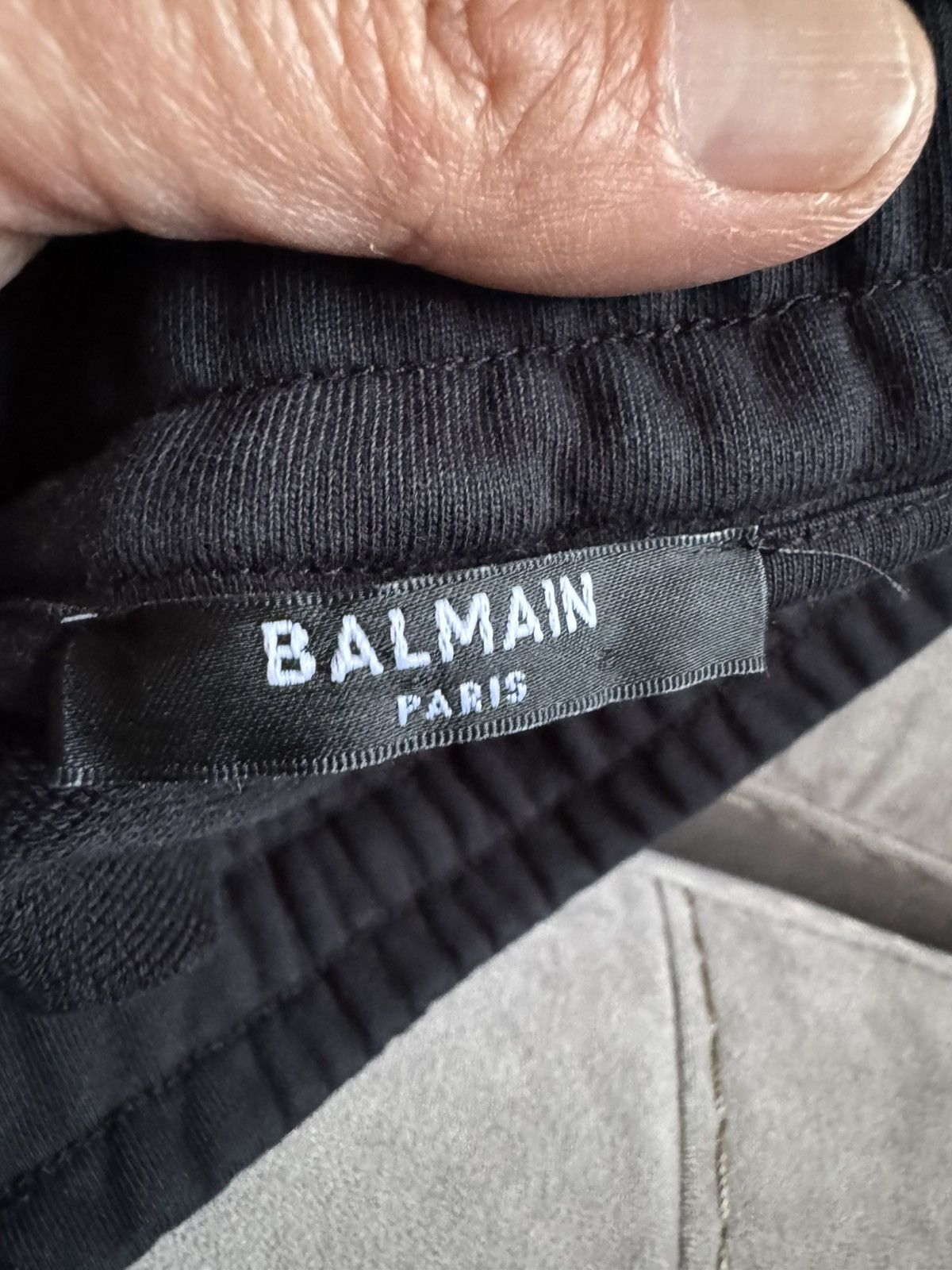 Balmain BALMAIN joggers STUDY/SEE real tape measurements in photos Size US 29 - 21 Thumbnail