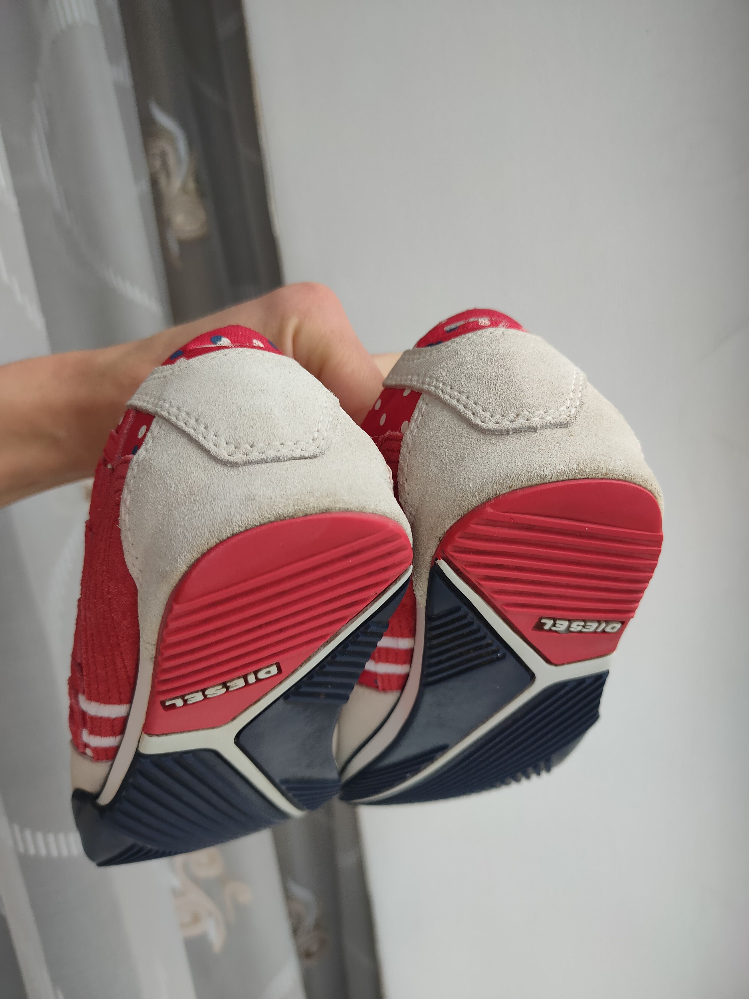 Diesel Vintage Diesel Sneakers 36/37 woman's sneakers diesel Size US 7 / IT 37 - 8 Thumbnail