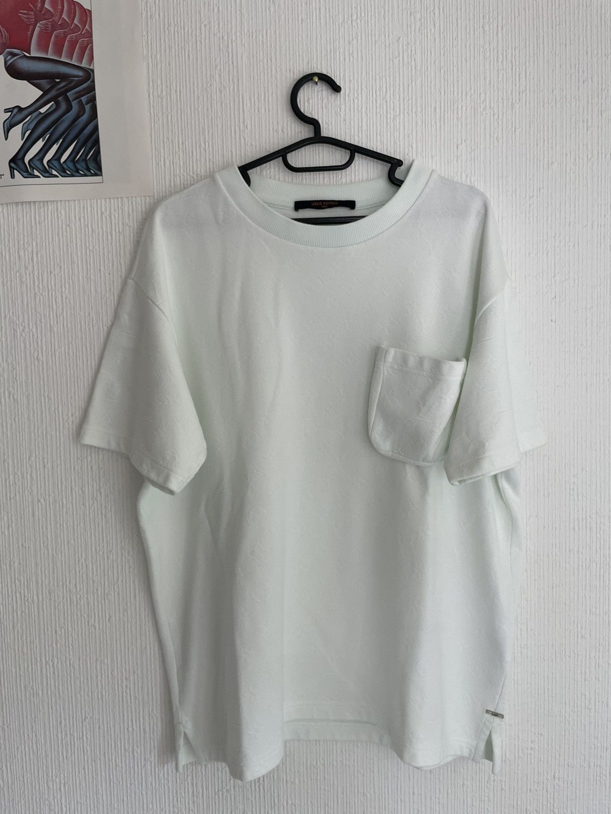 Louis Vuitton Louis Vuitton 3D Pocket Monogram T-Shirt | Grailed