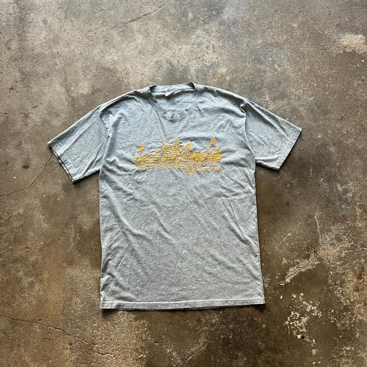 Other Beautiful gold embroidered T-shirt. Size US XL / EU 56 / 4 - 1 Thumbnail