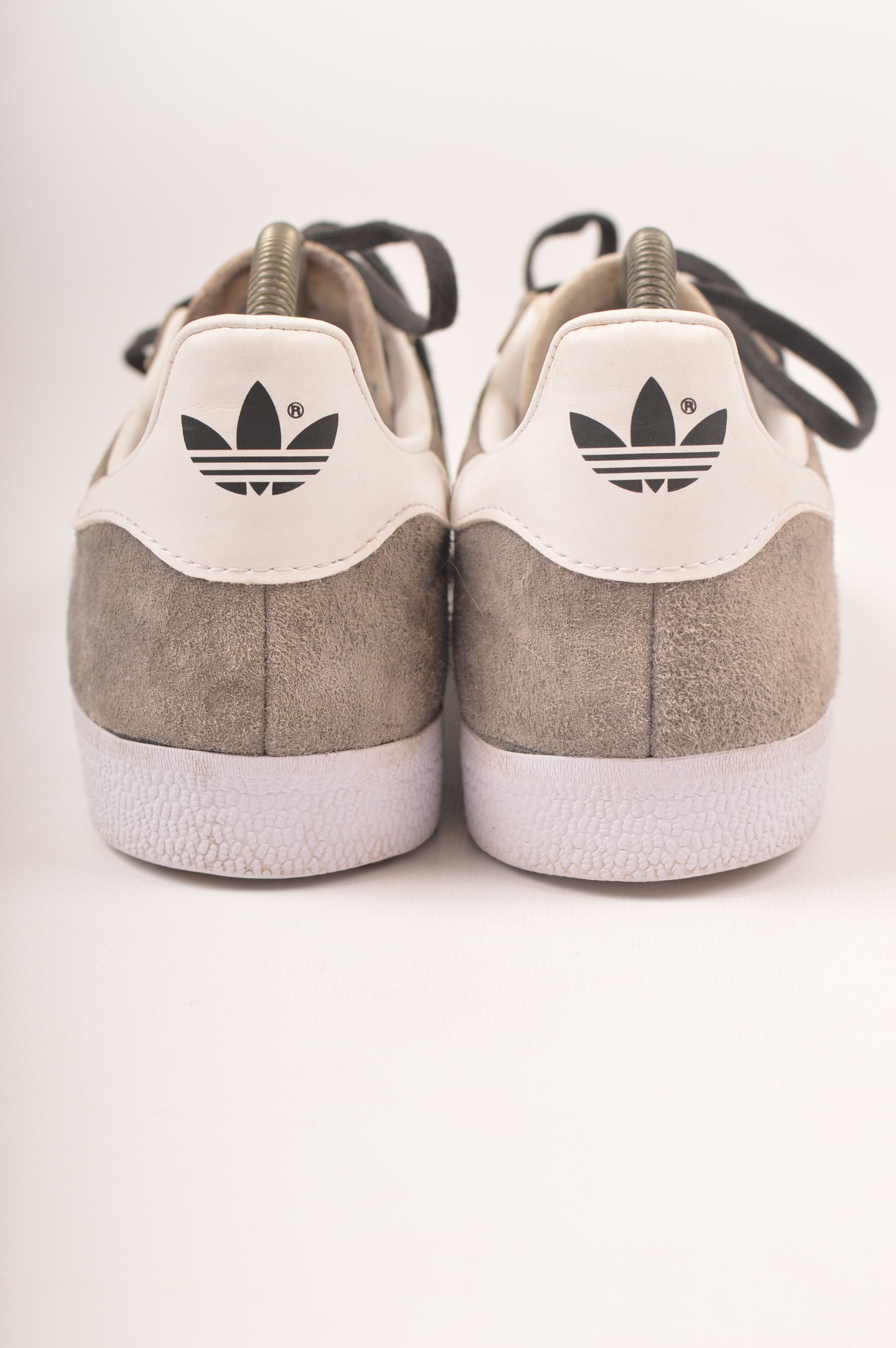 adidas gazelle silver green womens Adidas Gazelle Trainers Solid Grey/Red  80's Casual Classics