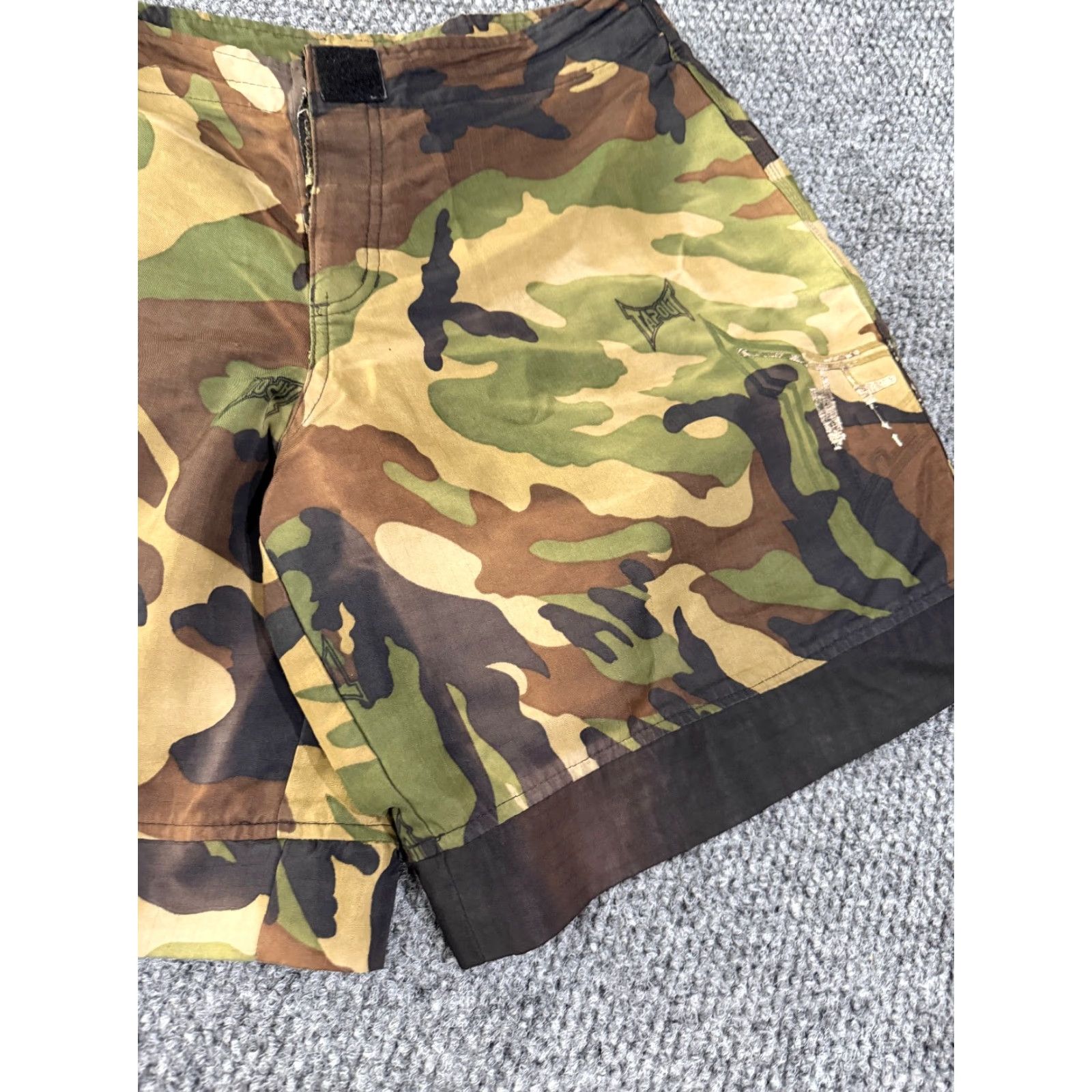 Tapout Tapout mens Medium green camouflage board shorts for MMA gym training Size US 31 - 3 Thumbnail
