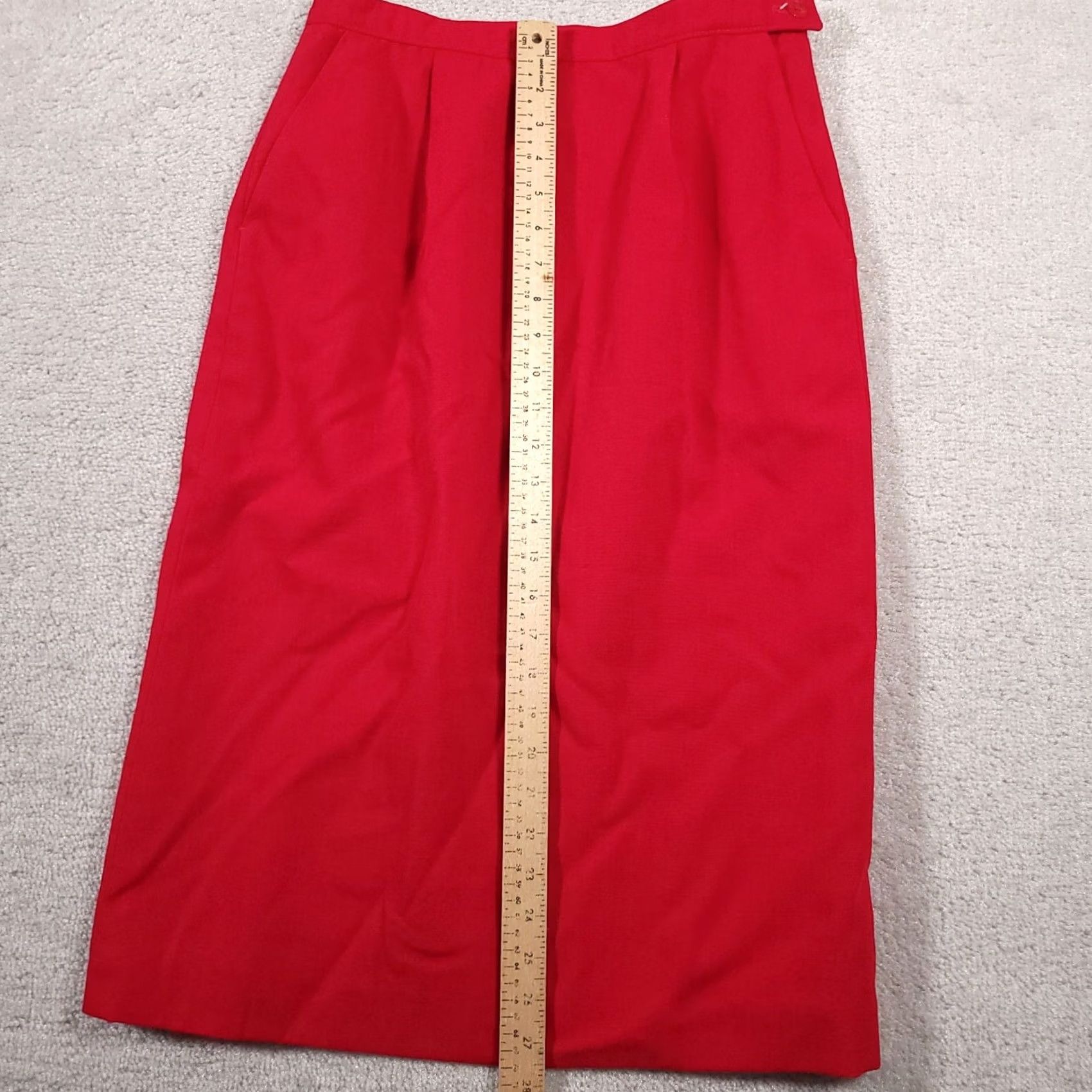 Pendleton VINTAGE Pendleton Sophisticates Midi Skirt Red Pockets Side Zip Womens 10 Lined USA, Pencil, KS? Size 32" / US 10 / IT 46 - 6 Thumbnail