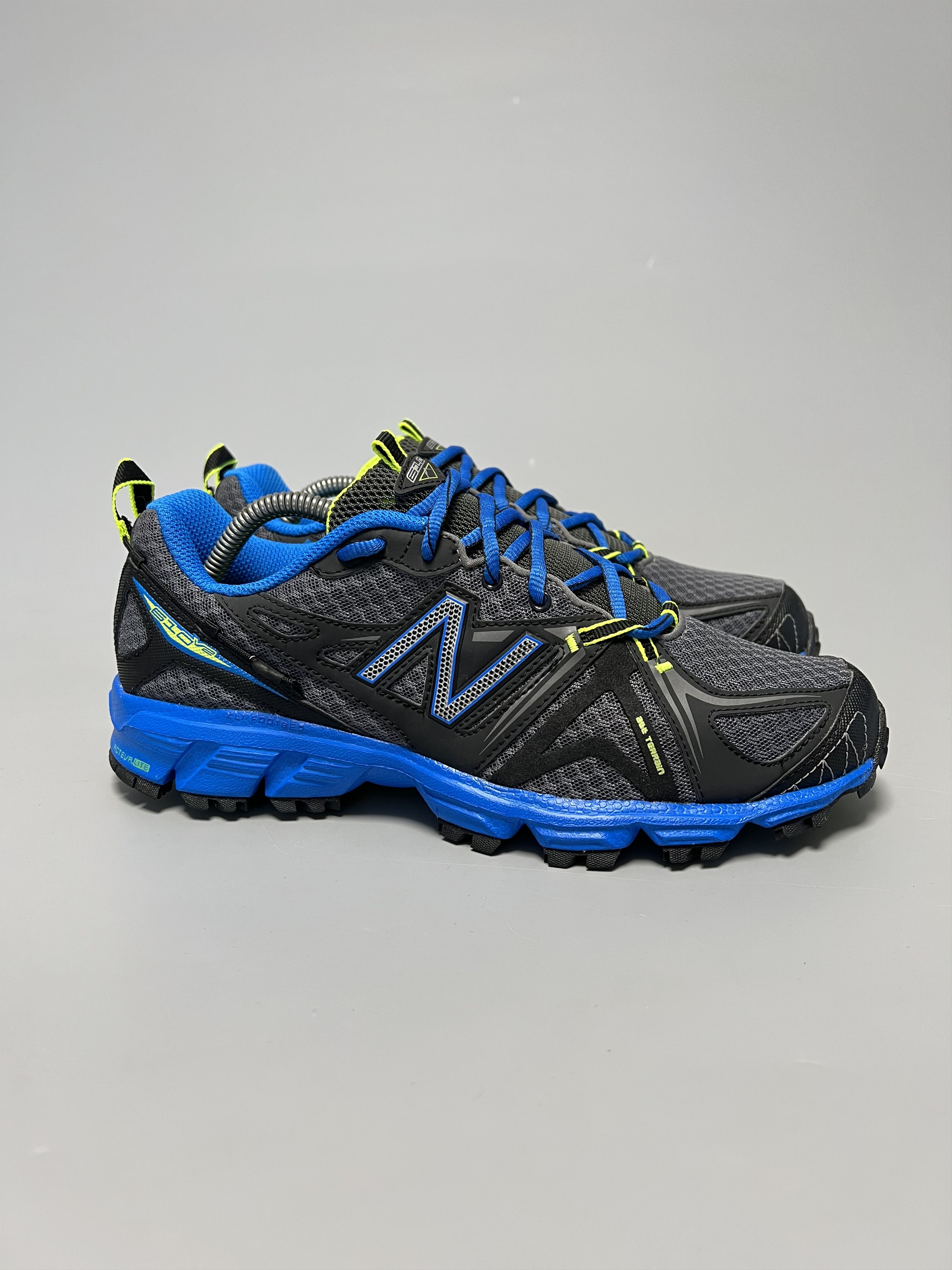 New Balance New Balance 610 V2 Trail Running Shoes Size US 7.5 / EU 40-41 - 1 Thumbnail