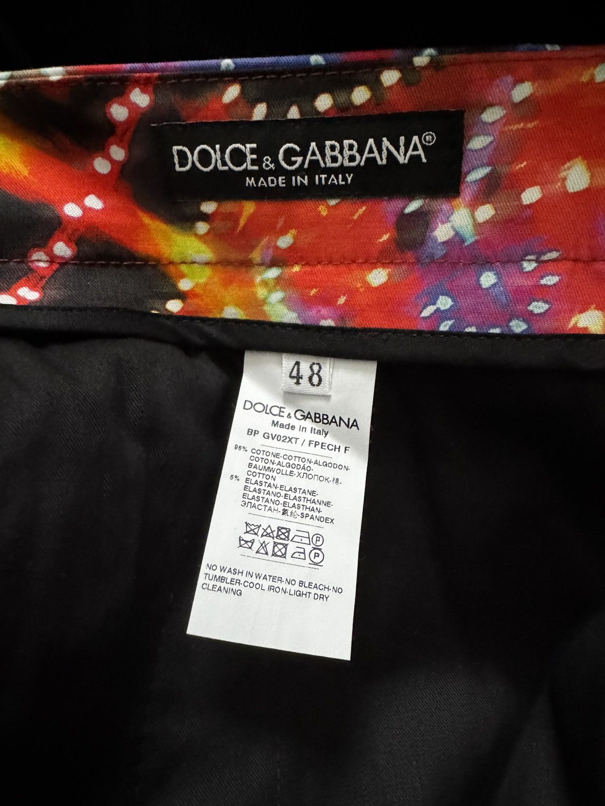 Dolce & Gabbana Dolce & Gabbana Multicolour Printed Shorts – BNWT- 48IT Size US 32 / EU 48 - 7 Thumbnail