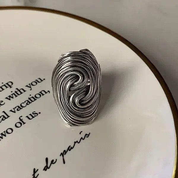 Jewelry Resizeable Irregular Twist Oval Ring Size ONE SIZE - 2 Thumbnail